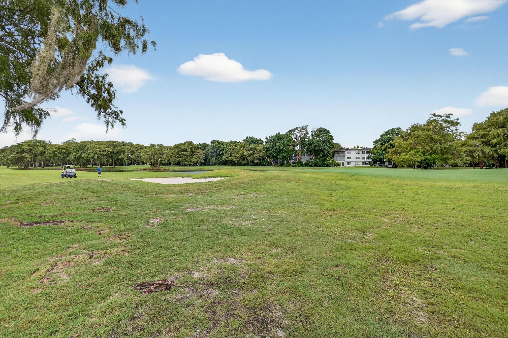 8400 LAGOS DE CAMPO Boulevard 303, Tamarac, FL 33321, Tamarac - Photo 3