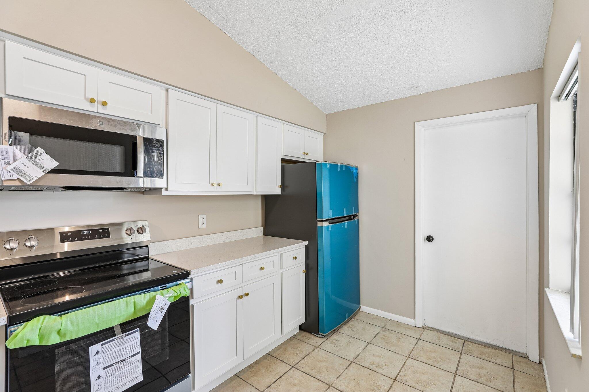 126 Garden Cove Court, Orlando, FL 32835, Orlando - Photo 4
