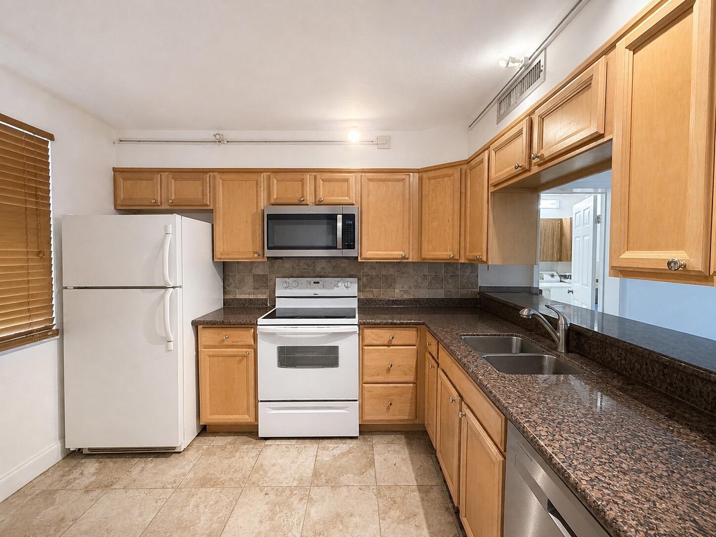 6025 S BALBOA Circle 306, Boca Raton, FL 33433, Boca Raton - Photo 5