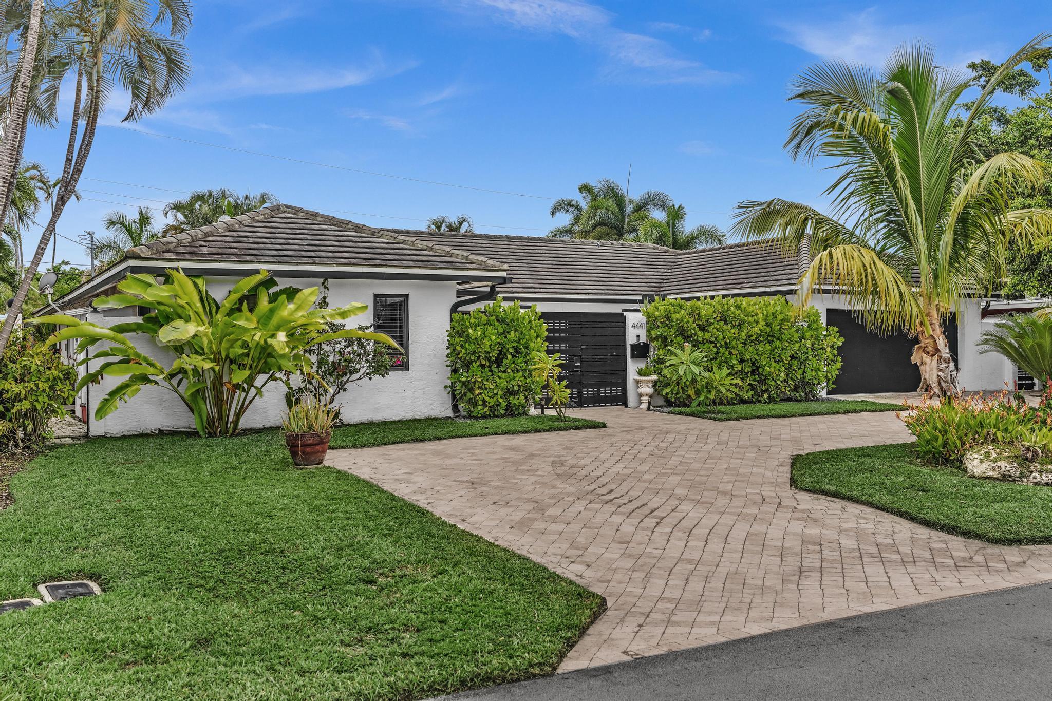 4441 NE 19TH Avenue, Oakland Park, FL 33308, Oakland Park - Photo 2