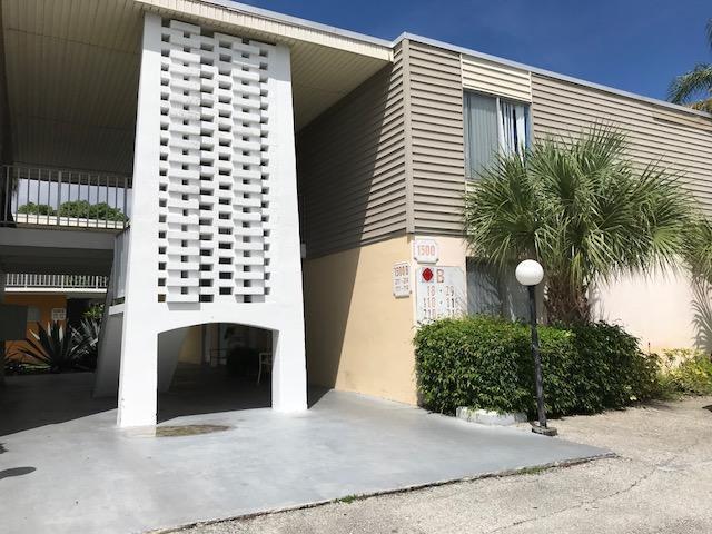 1500 Crescent Circle B211, Lake Park, FL 33403, Lake Park