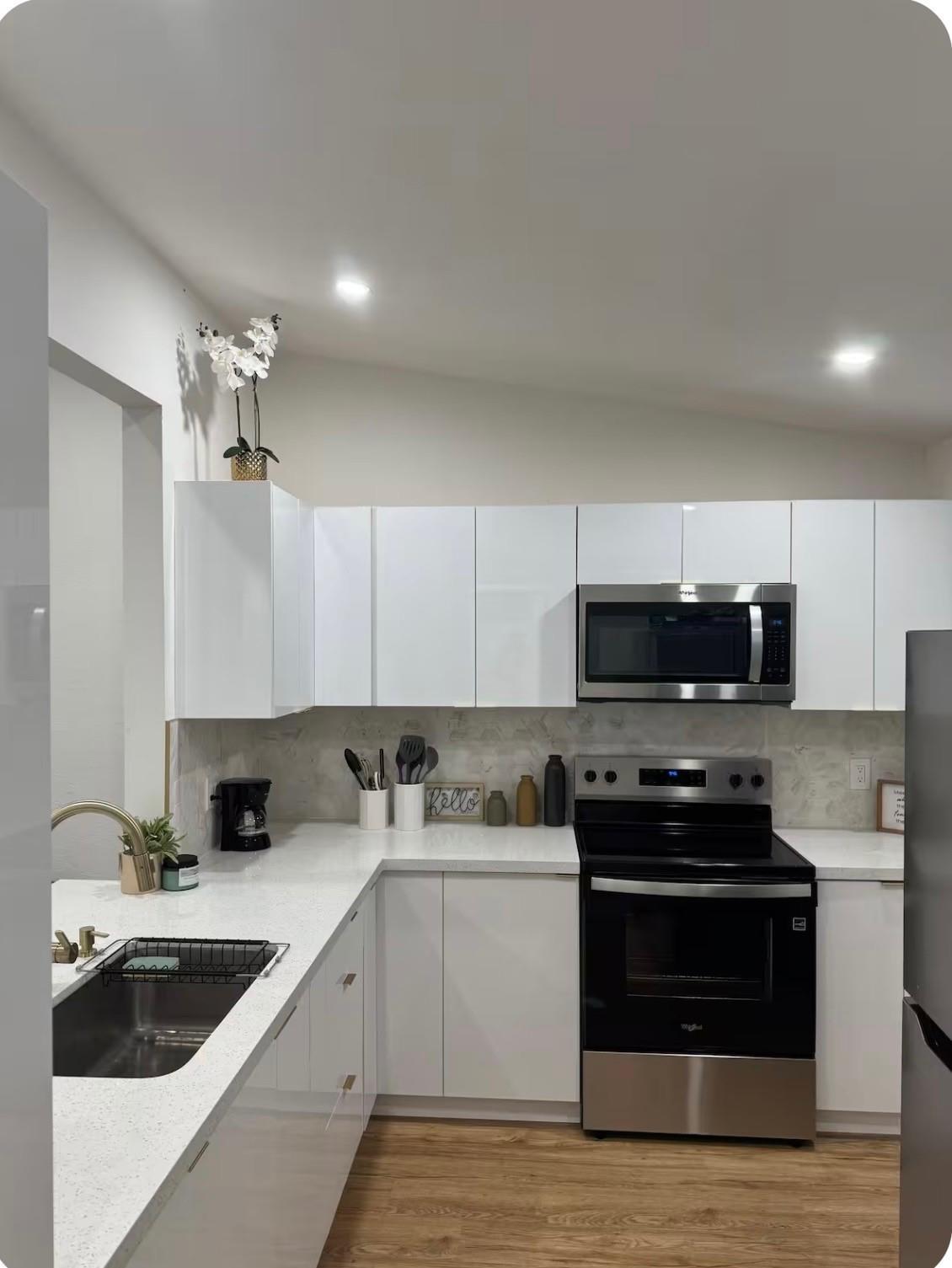 3007 NW 204th Terrace, Miami Gardens, FL 33056, Miami Gardens - Photo 4