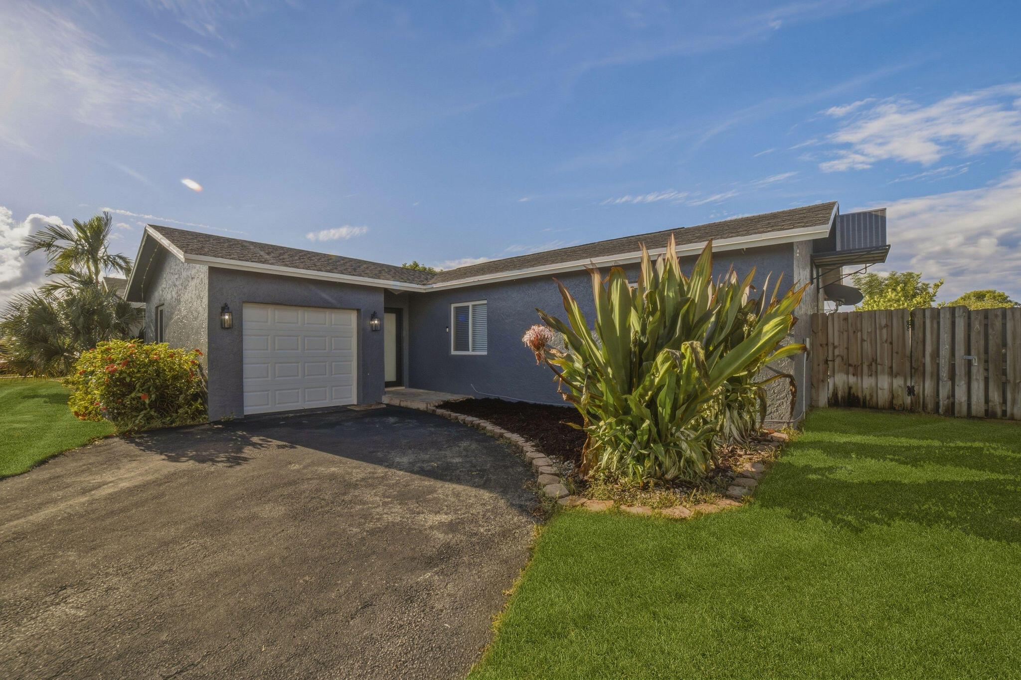 11130 NW 26TH Place, Sunrise, FL 33322, Sunrise - Photo 2