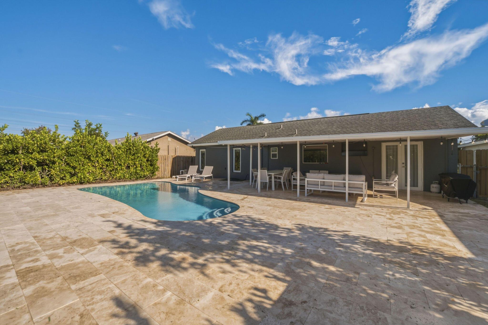 11130 NW 26TH Place, Sunrise, FL 33322, Sunrise - Photo 3