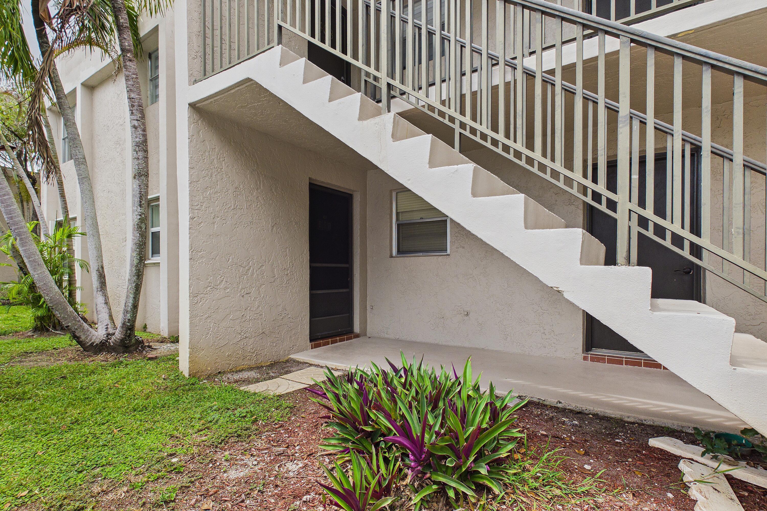 8511 OLD COUNTRY Manor 401, Davie, FL 33328, Davie - Photo 2