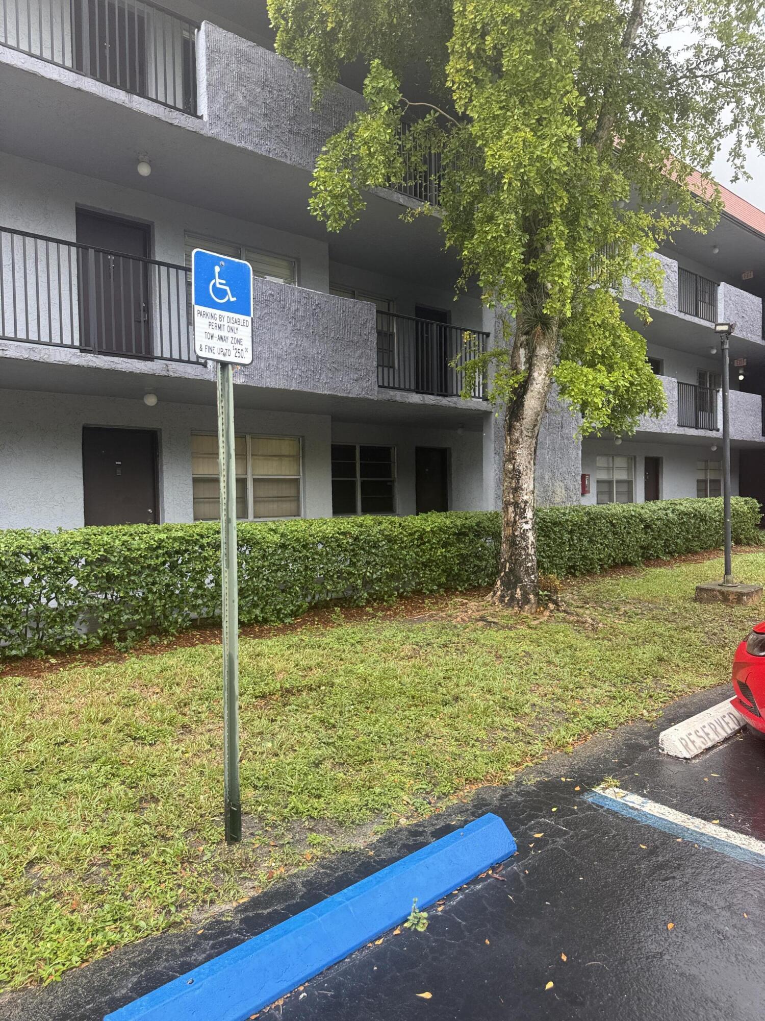8450 LAGOS DE CAMPO Boulevard 107, Tamarac, FL 33321, Tamarac - Photo 2