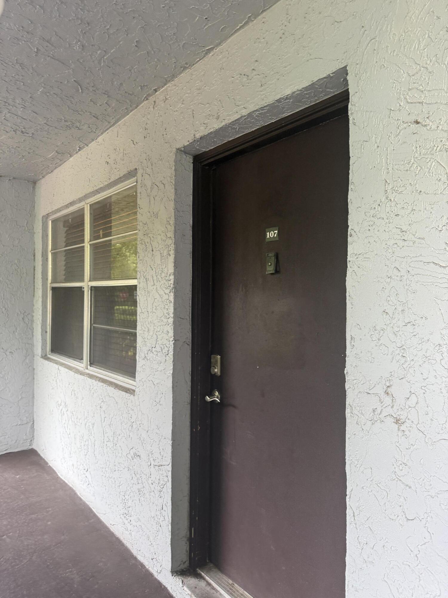 8450 LAGOS DE CAMPO Boulevard 107, Tamarac, FL 33321, Tamarac