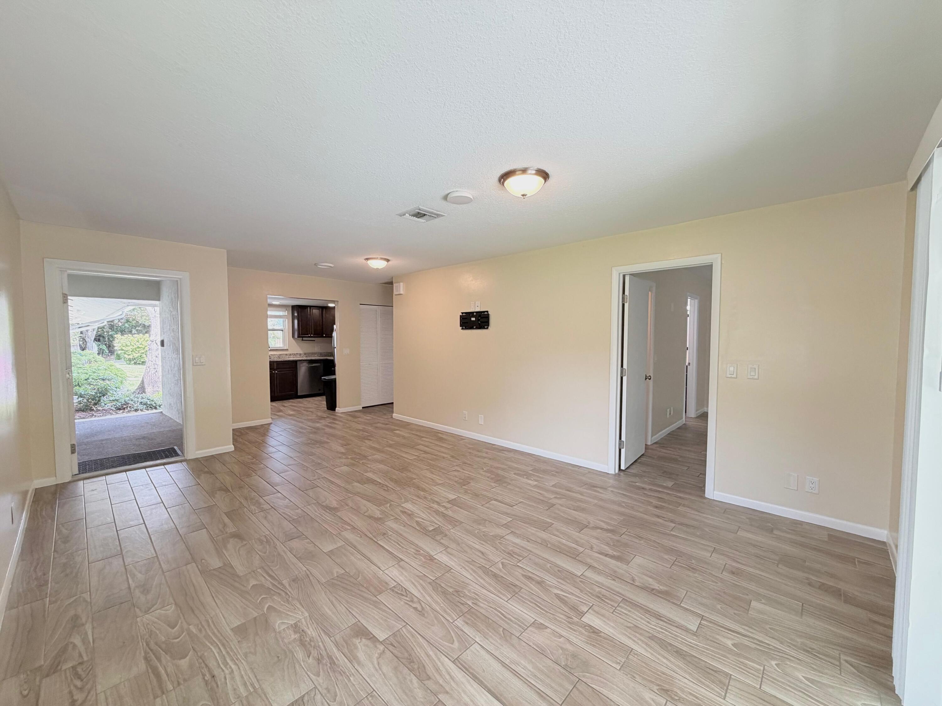 3794 SE County Line Road 102, Jupiter, FL 33469, Jupiter - Photo 4