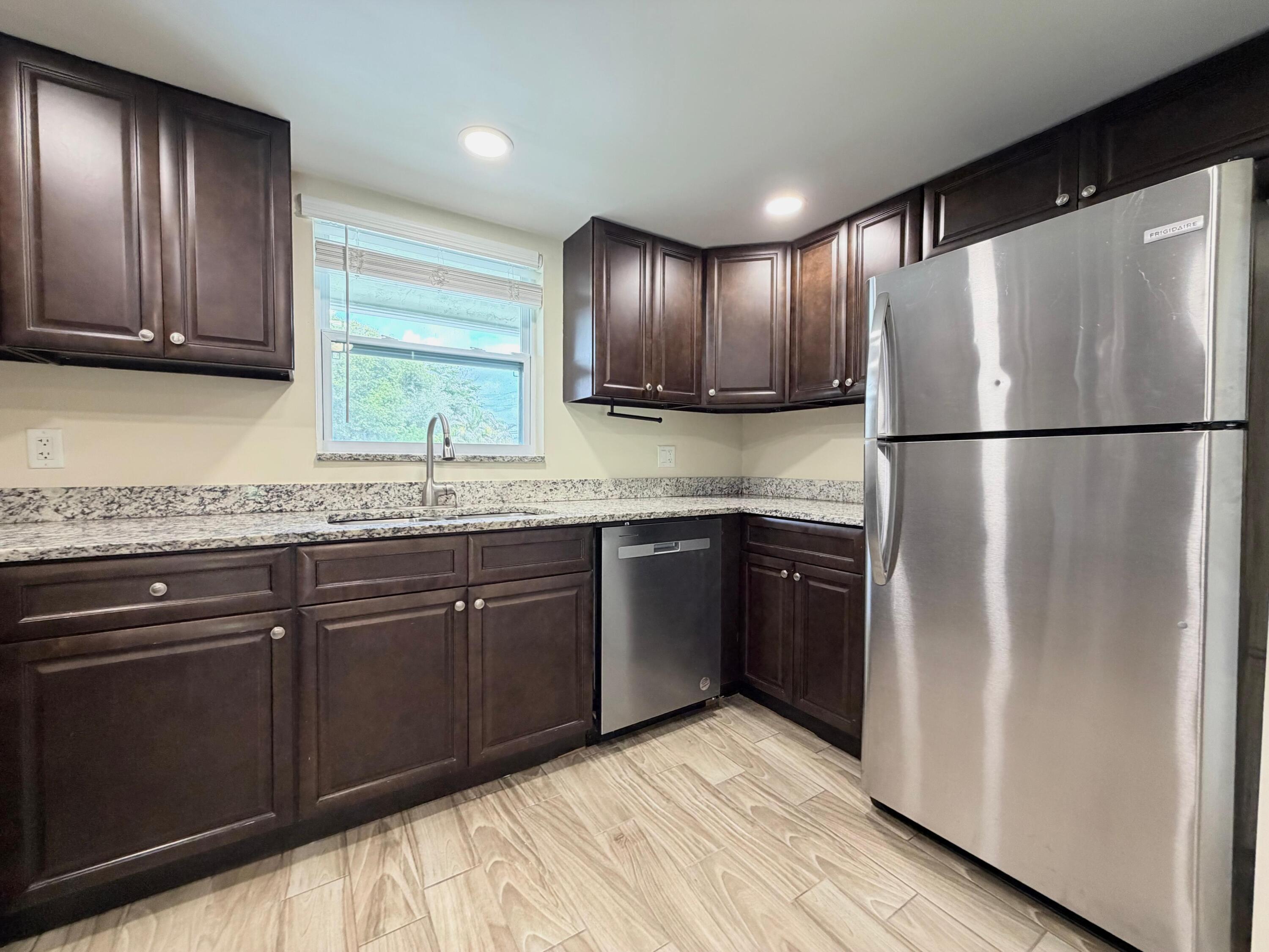 3794 SE County Line Road 102, Jupiter, FL 33469, Jupiter - Photo 5
