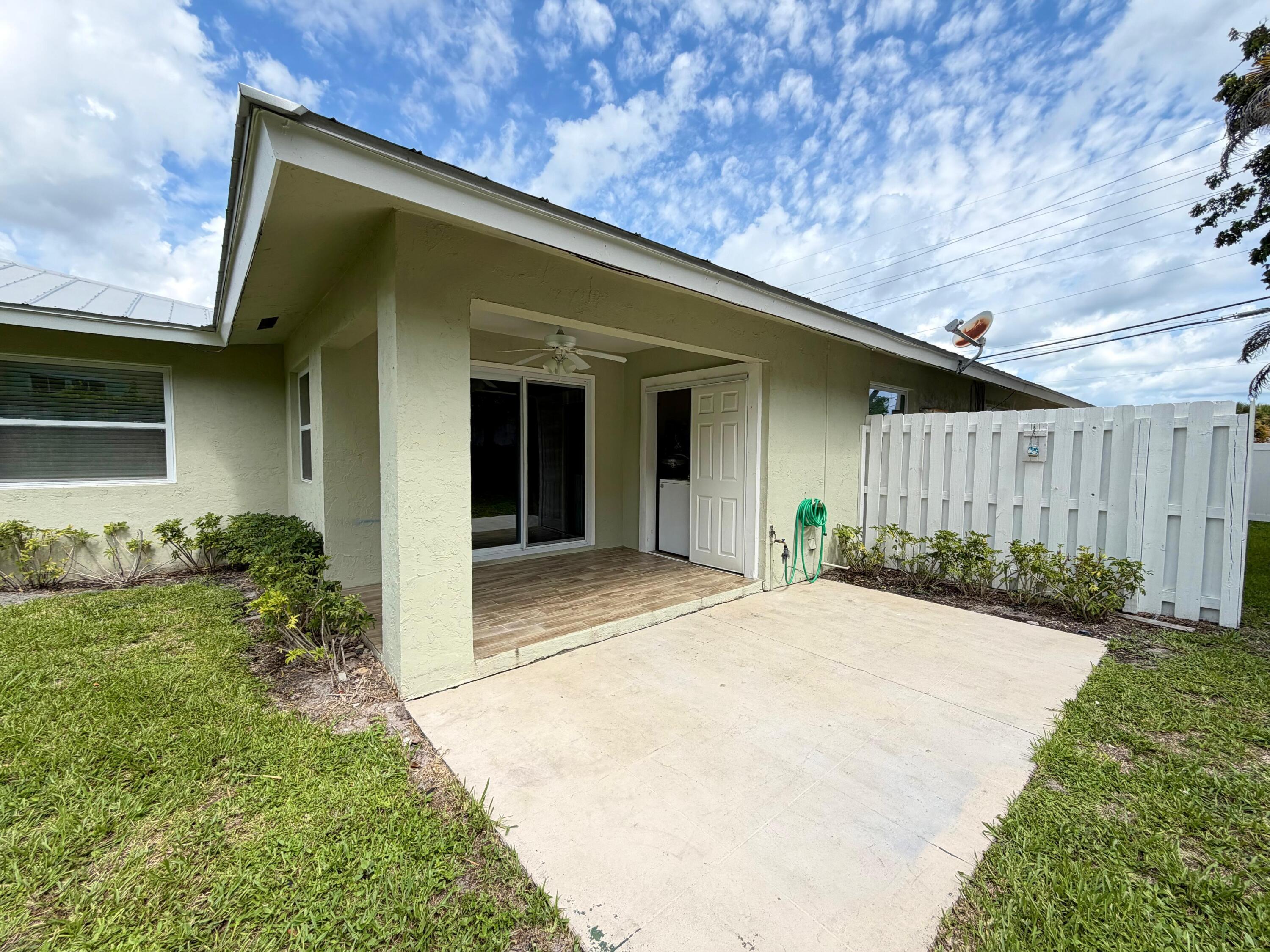 3794 SE County Line Road 102, Jupiter, FL 33469, Jupiter