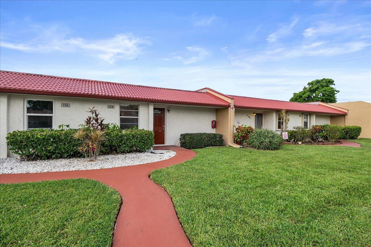 154 Lake Barbara Drive, West Palm Beach, FL 33411, West Palm Beach - Photo 2