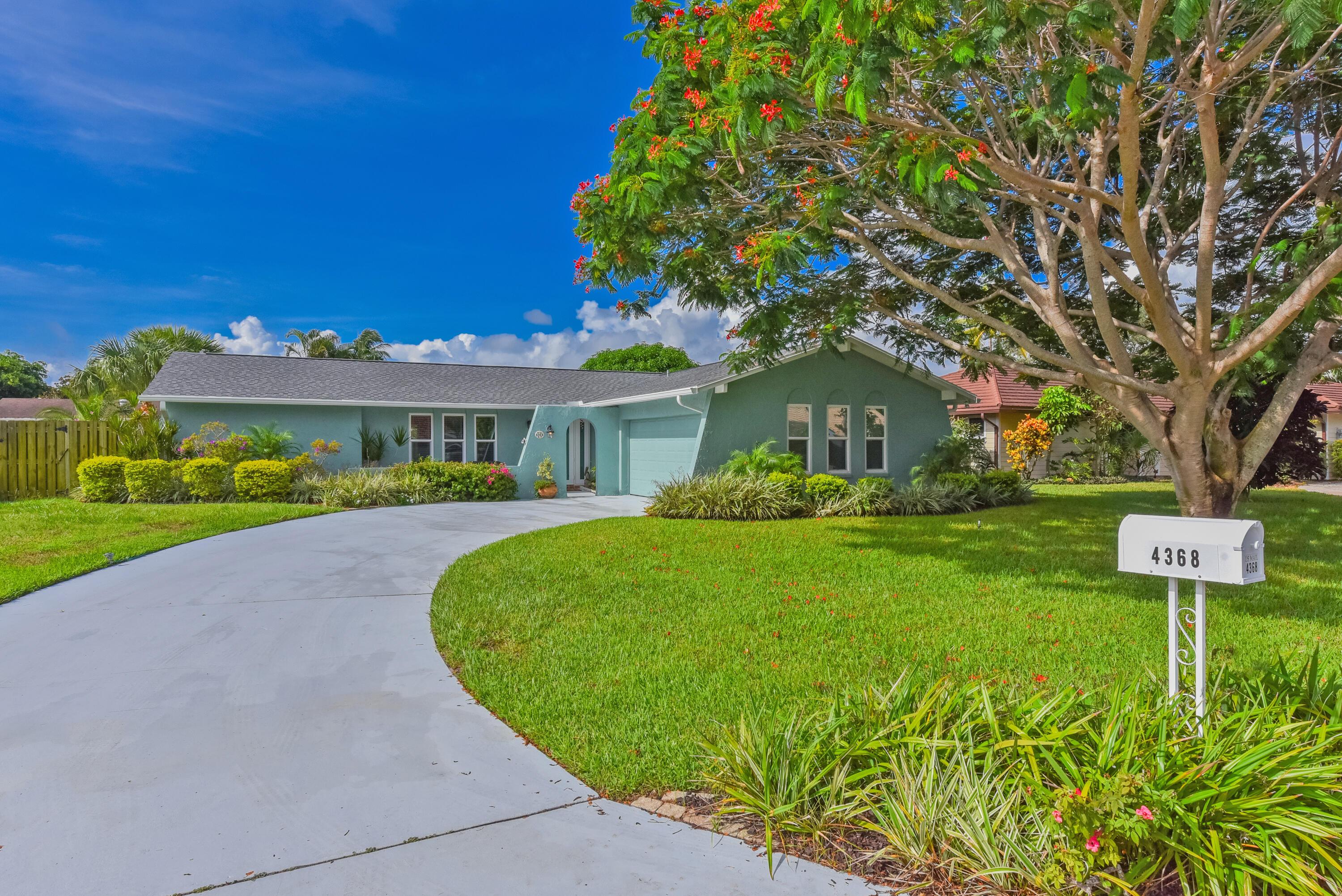 4368 Hawthorn Avenue, Palm Beach Gardens, FL 33410, Palm Beach Gardens - Photo 2