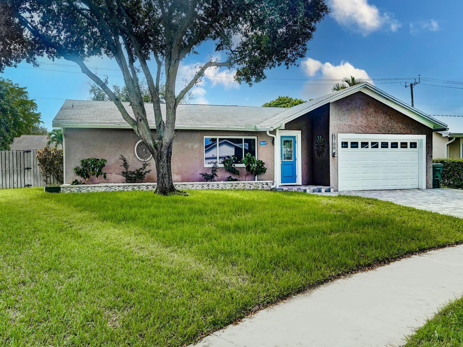 5700 SW 115TH Avenue, Cooper City, FL 33330, Cooper City