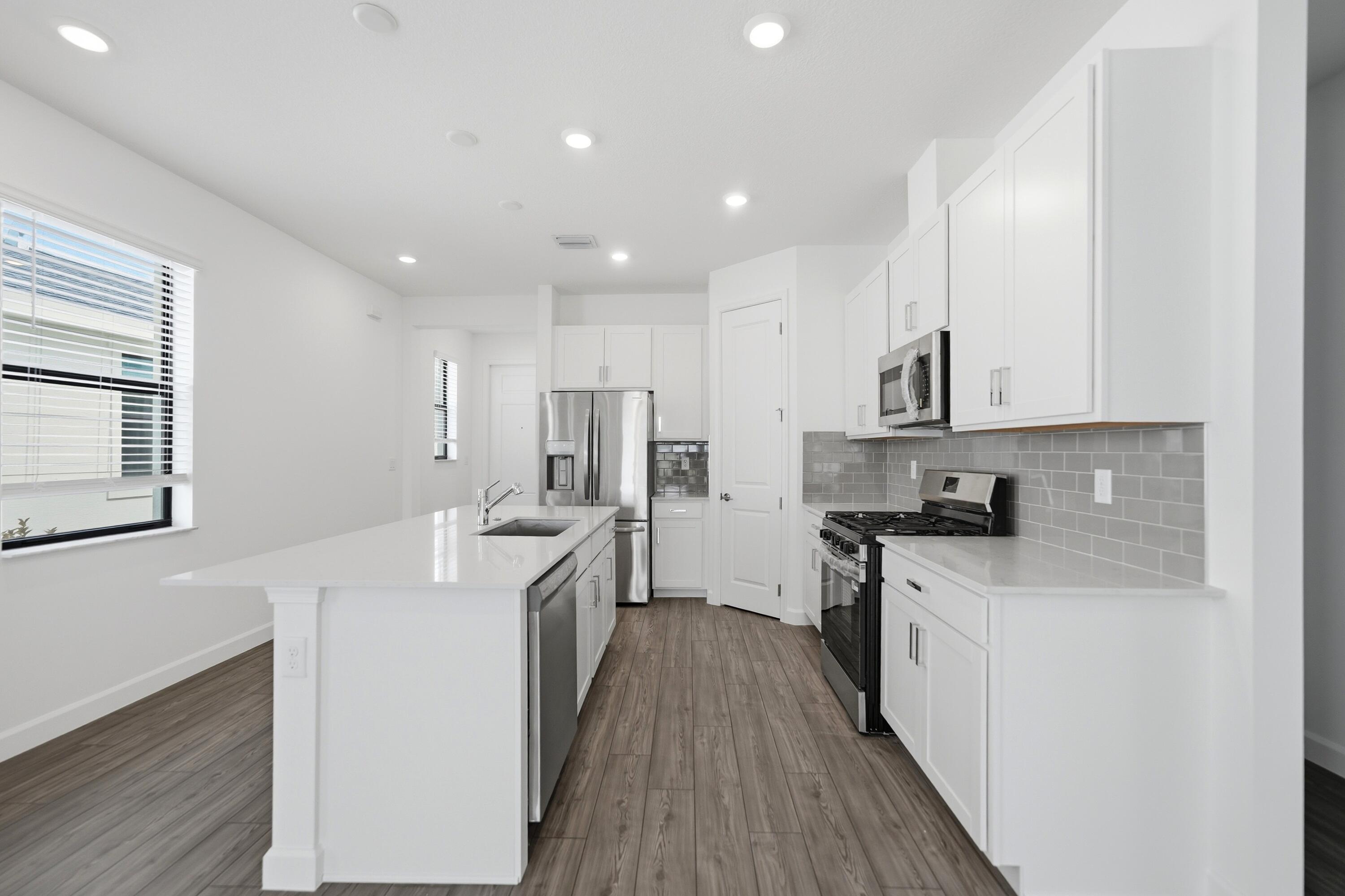 11018 NW GLYNLEA Boulevard N, Port St. Lucie, FL 34987, Port St. Lucie - Photo 5