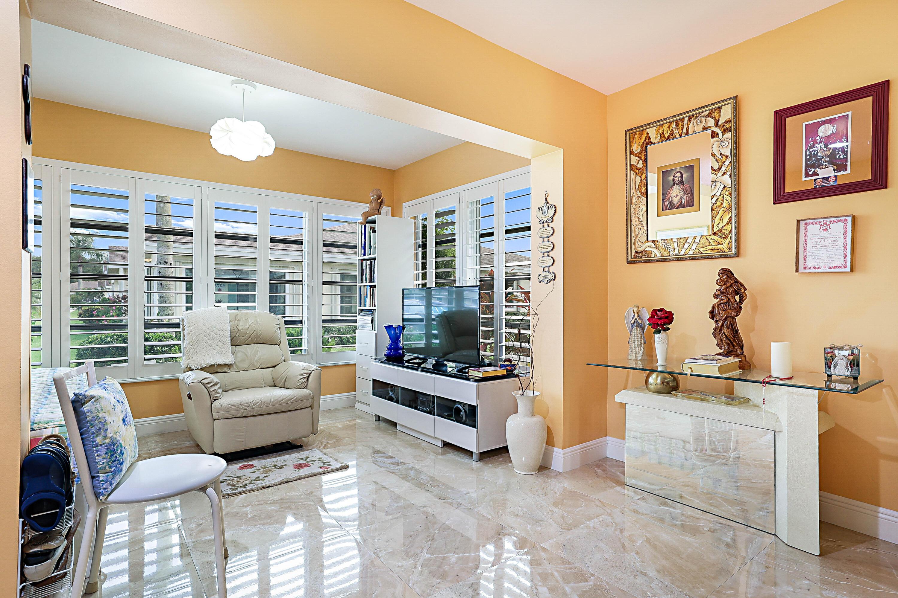 5373 Lakefront Boulevard C, Delray Beach, FL 33484, Delray Beach - Photo 4