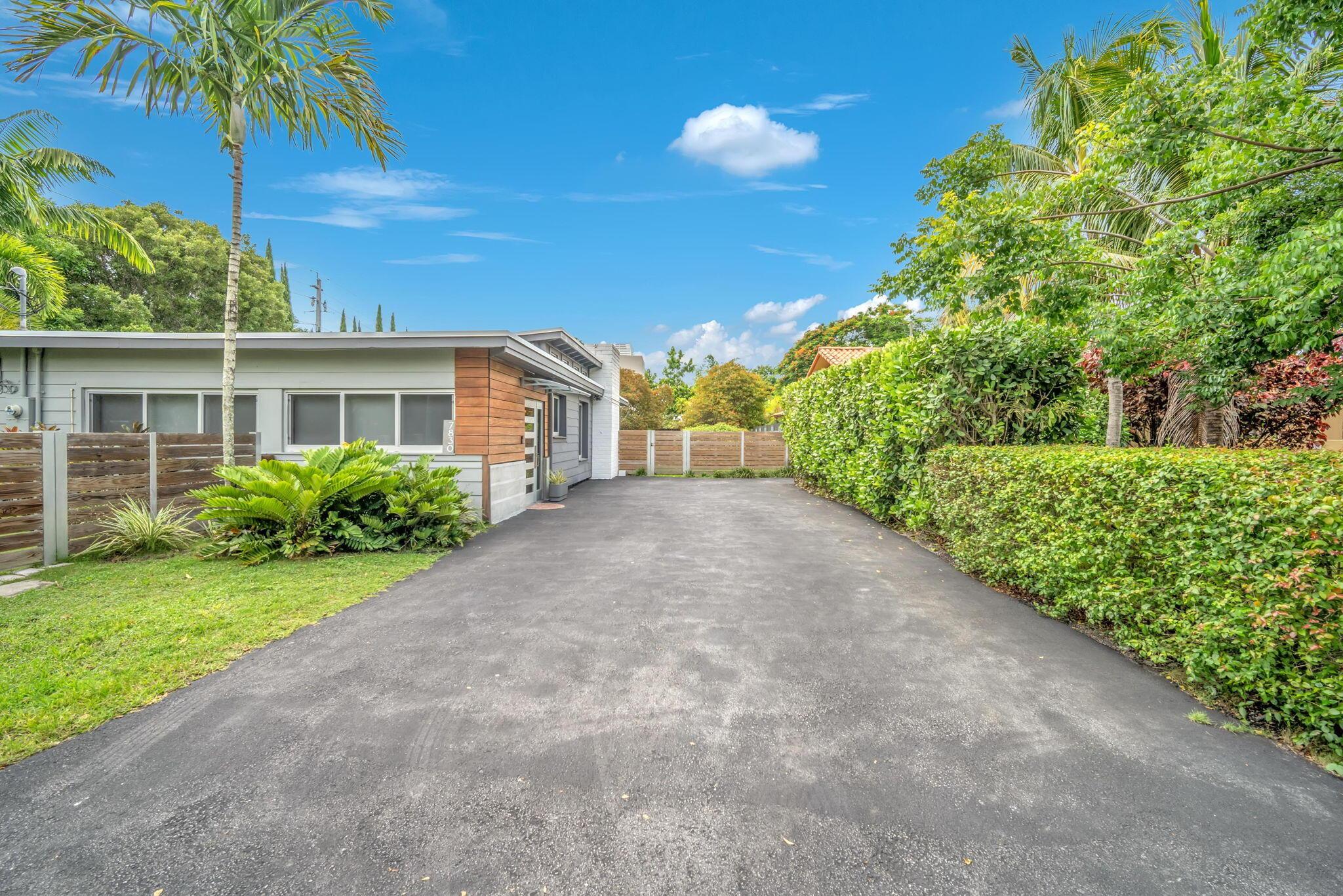 7830 SW 67TH Avenue, South Miami, FL 33143, South Miami - Photo 4