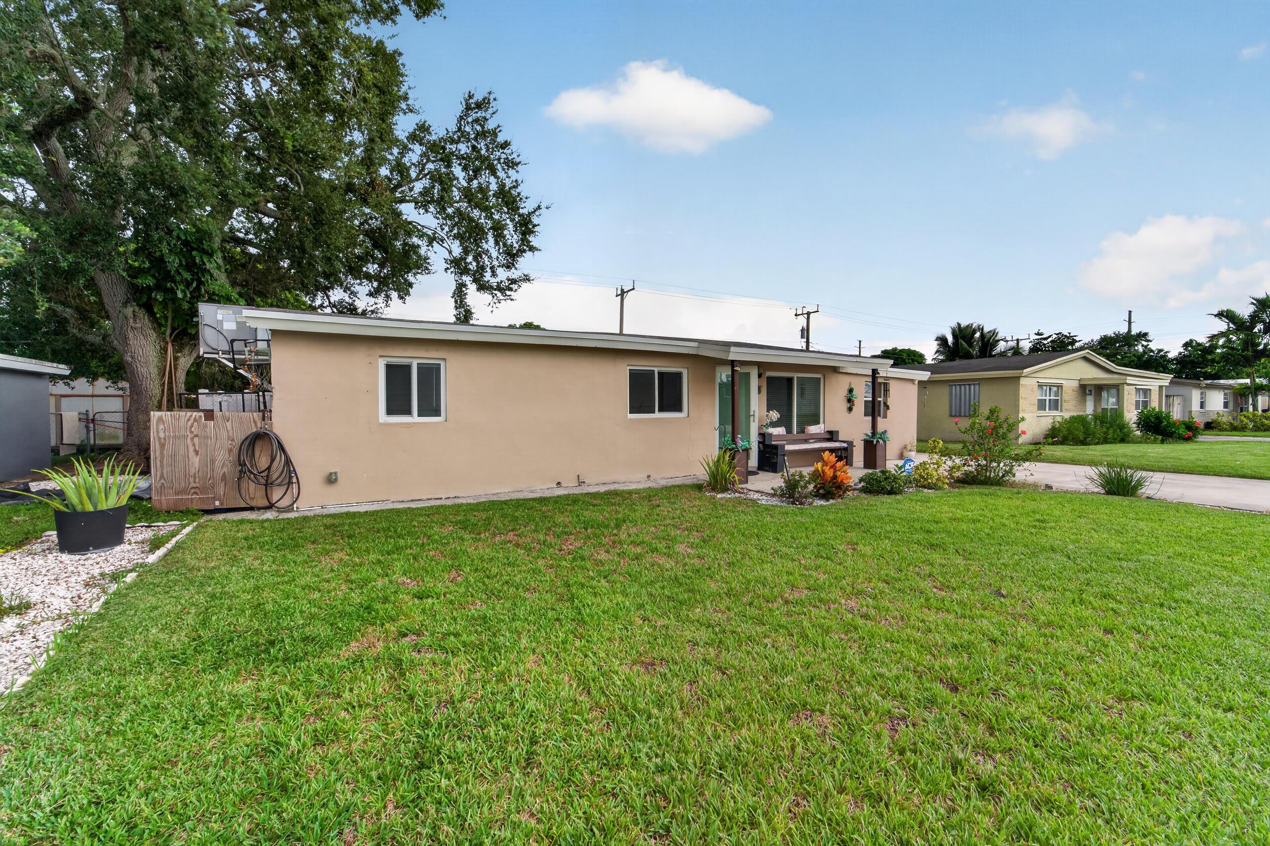 5900 Atlanta Street, Hollywood, FL 33021, Hollywood - Photo 3
