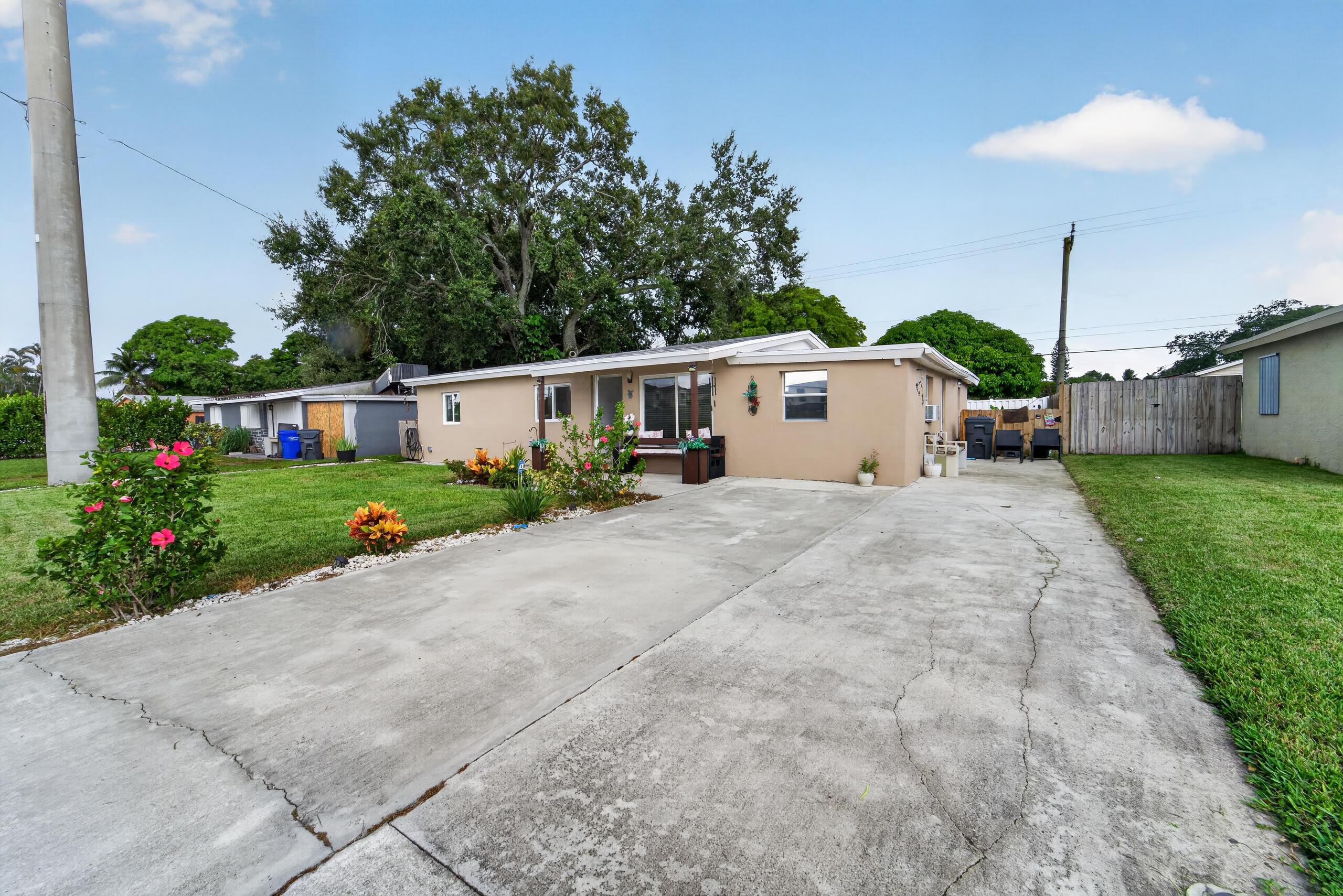 5900 Atlanta Street, Hollywood, FL 33021, Hollywood - Photo 4