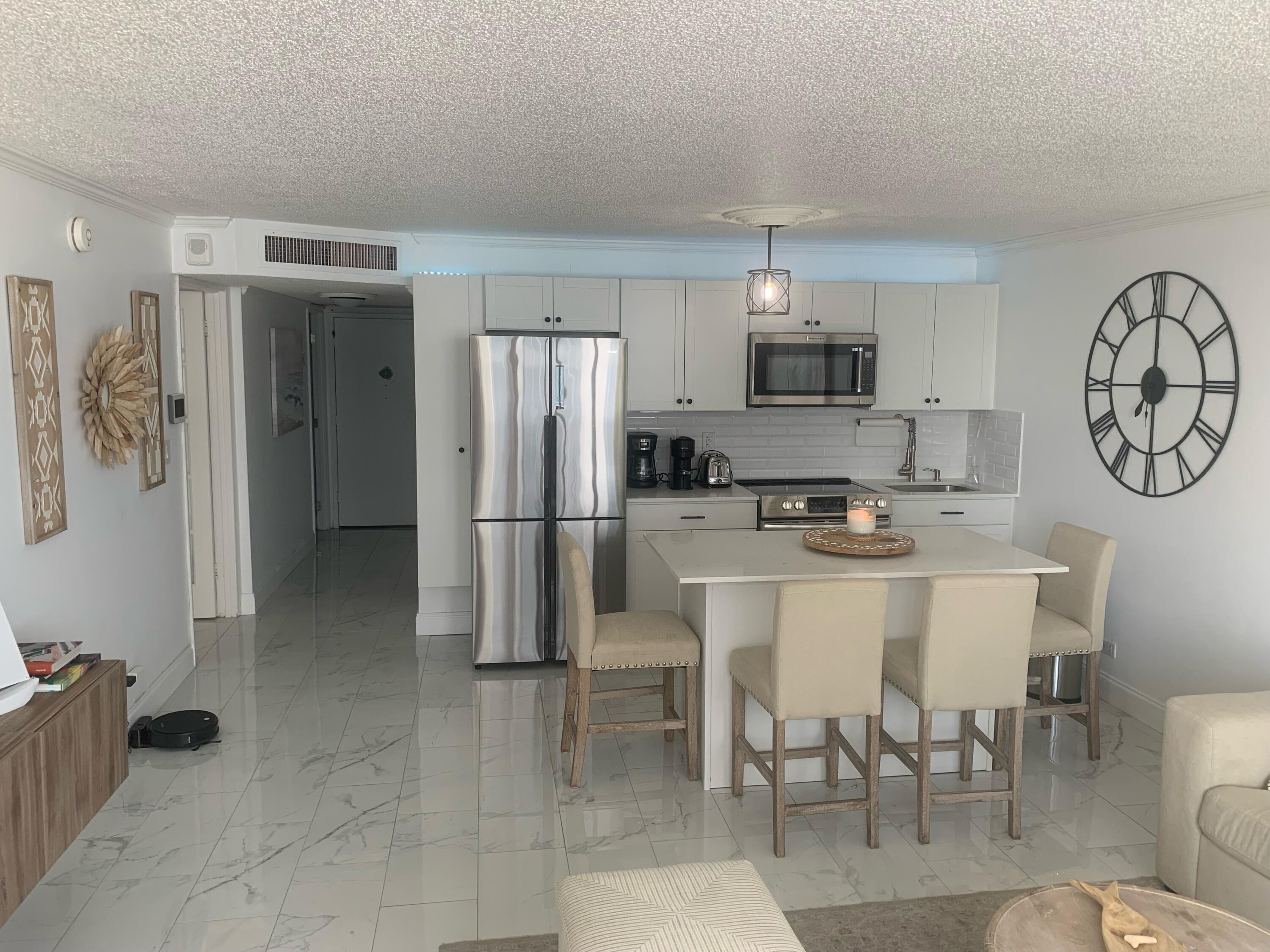 6039 COLLINS Avenue 1722, Miami Beach, FL 33140, Miami Beach - Photo 2