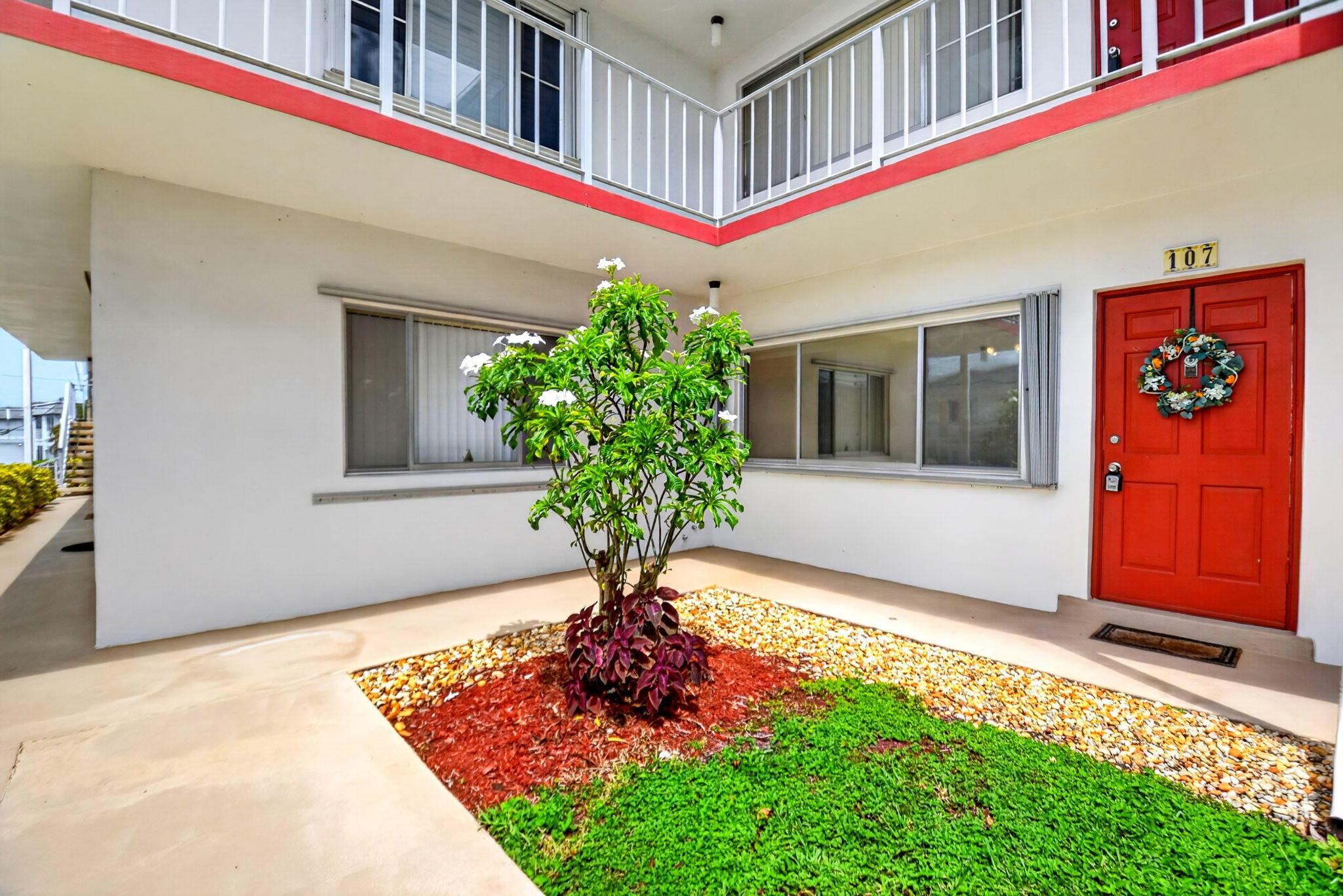 3120 Cynthia Lane 107, Lake Worth, FL 33461, Lake Worth - Photo 4