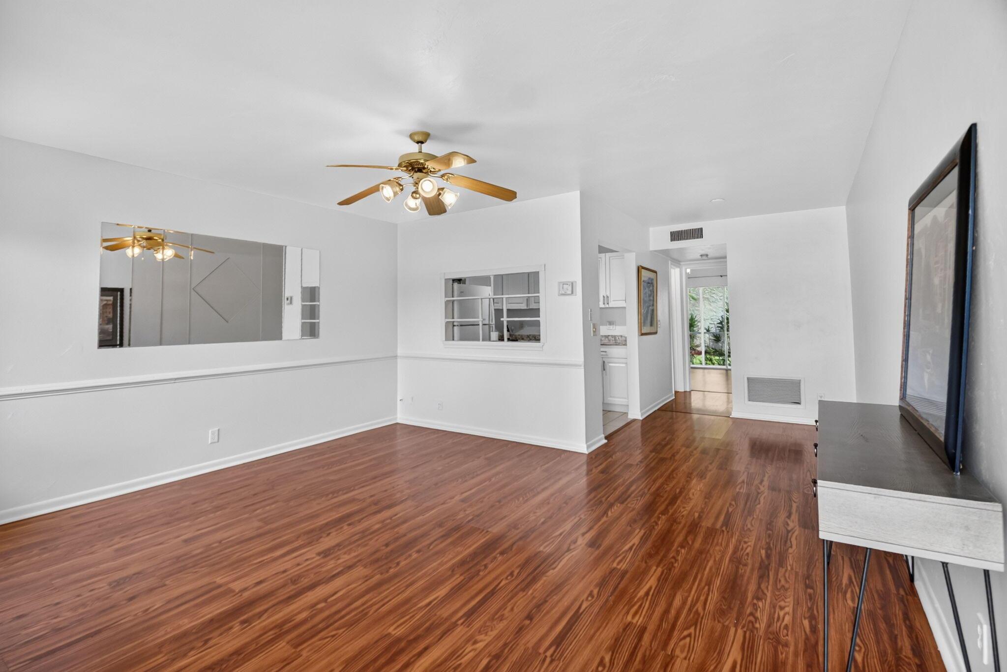 3120 Cynthia Lane 107, Lake Worth, FL 33461, Lake Worth - Photo 5