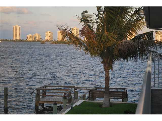 100 Lehane Terrace 26, North Palm Beach, FL 33408, North Palm Beach