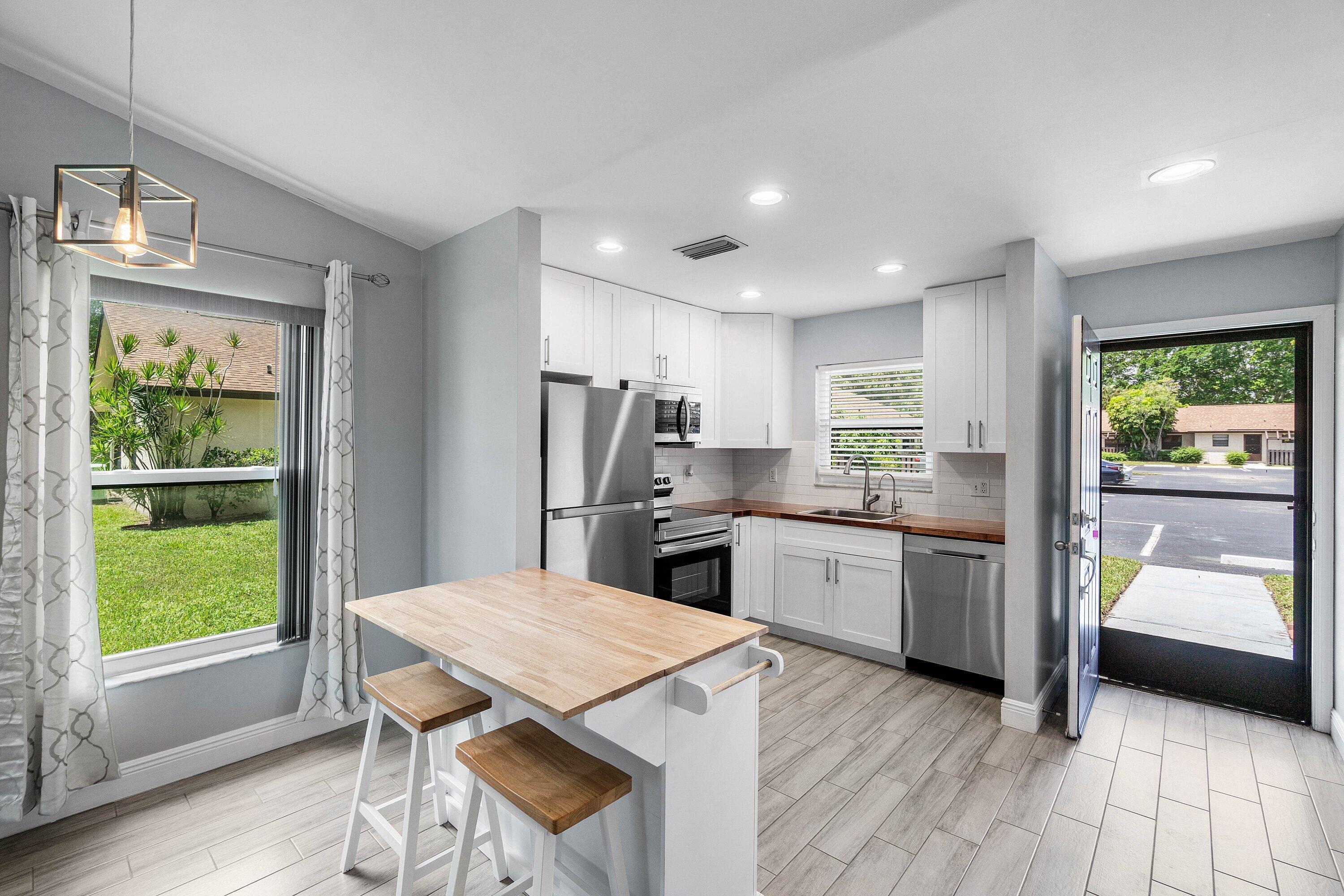 28 Via De Casas Norte, Boynton Beach, FL 33426, Boynton Beach - Photo 4