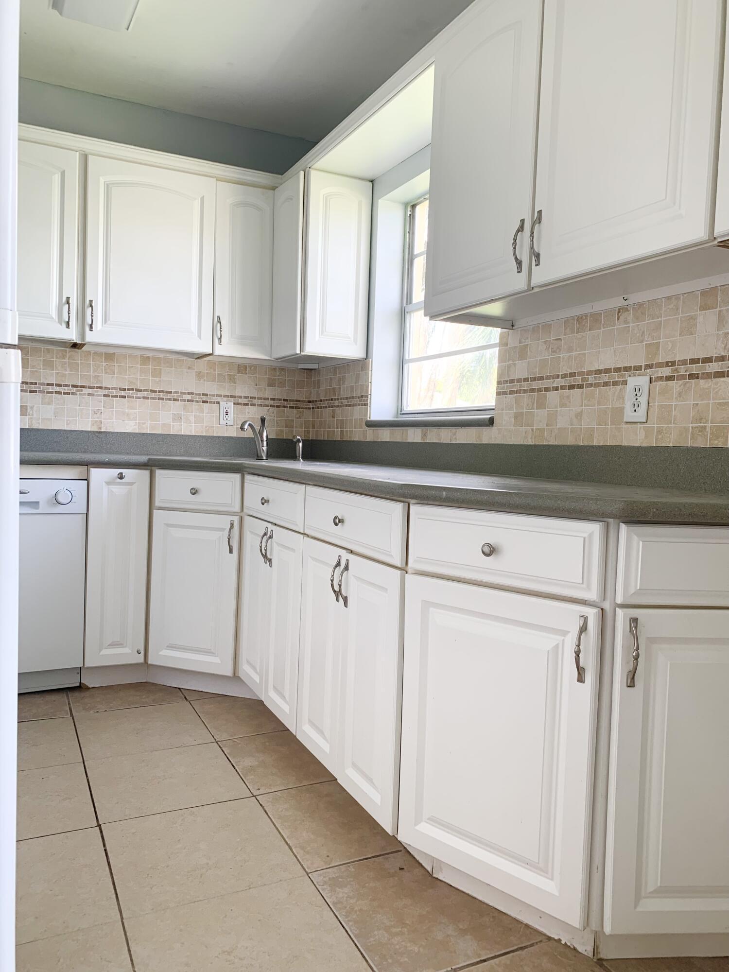 168 Waltham G, West Palm Beach, FL 33417, West Palm Beach - Photo 5