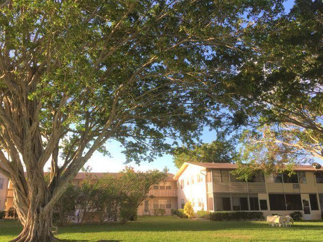 113 Canterbury E, West Palm Beach, FL 33417, West Palm Beach - Photo 2