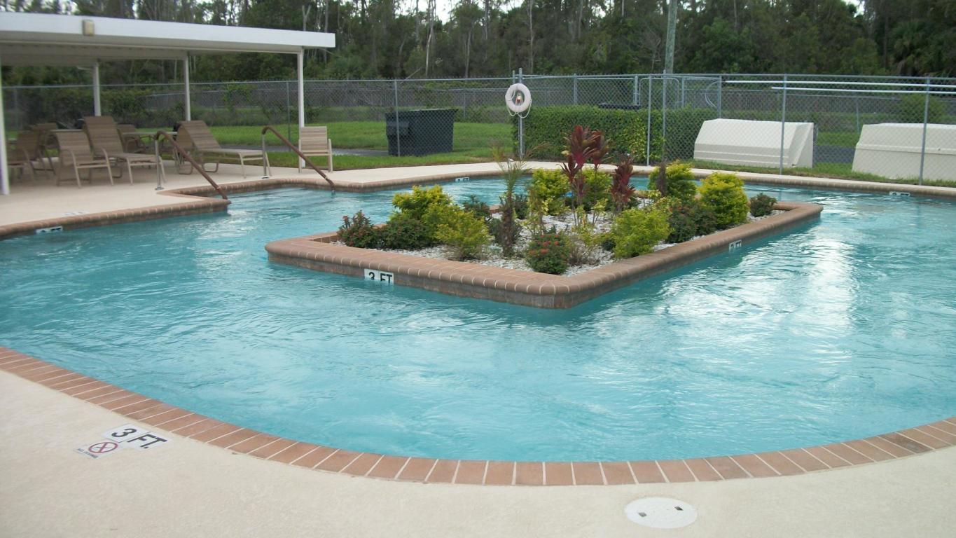 113 Canterbury E, West Palm Beach, FL 33417, West Palm Beach - Photo 4
