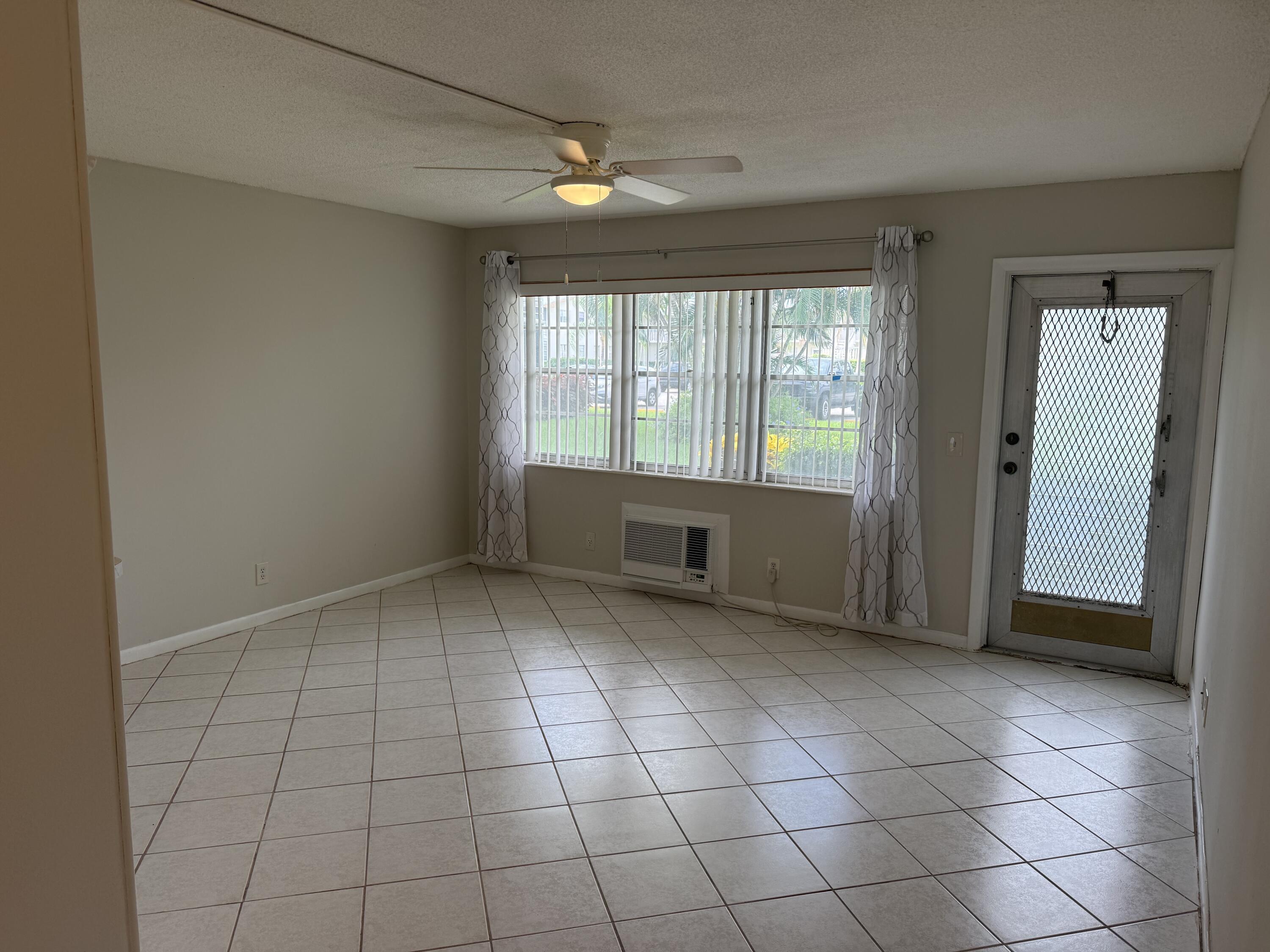 147 CAMBRIDGE G, West Palm Beach, FL 33417, West Palm Beach - Photo 3