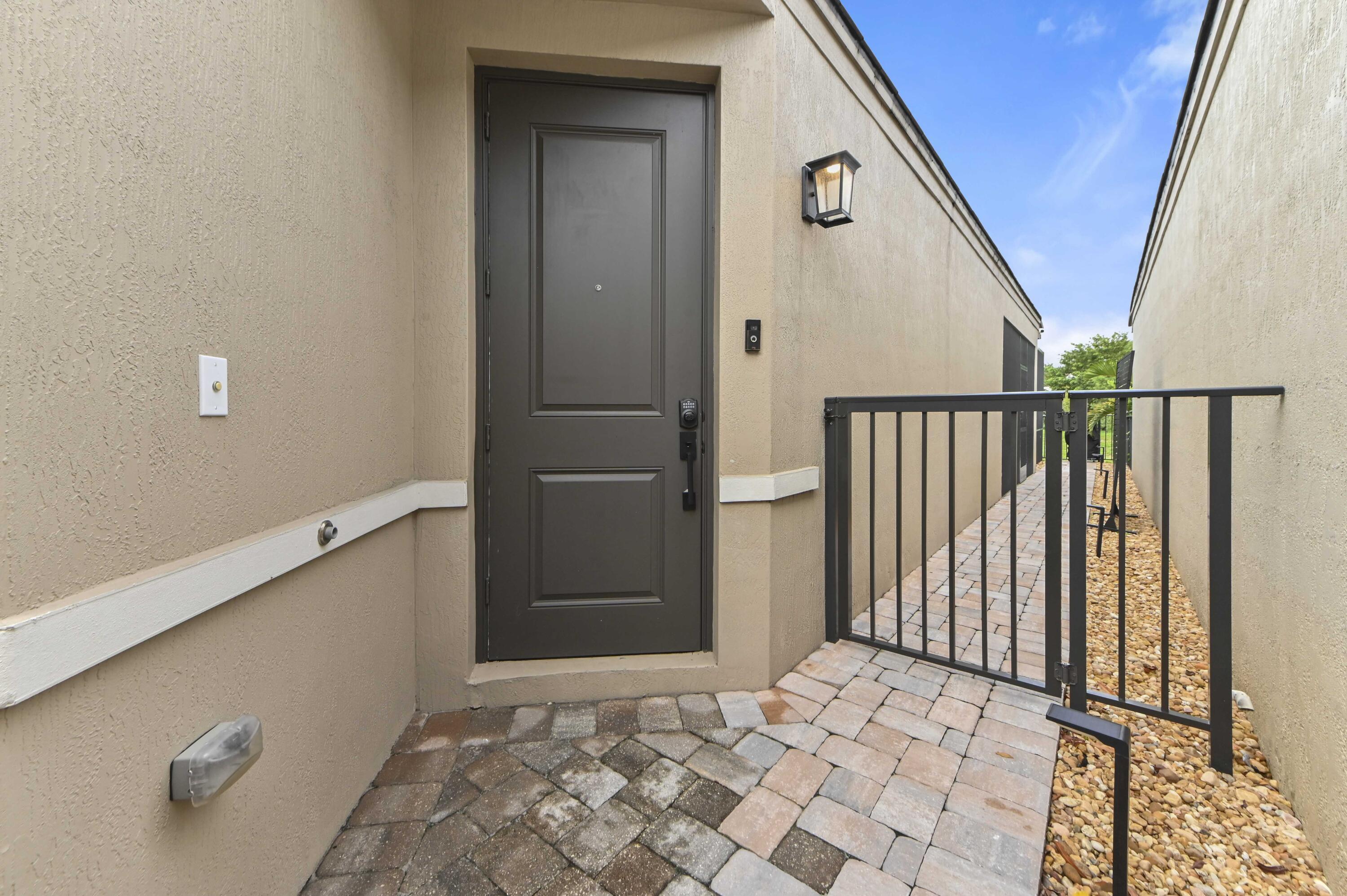 355 NW 33RD Lane, Pompano Beach, FL 33069, Pompano Beach - Photo 4