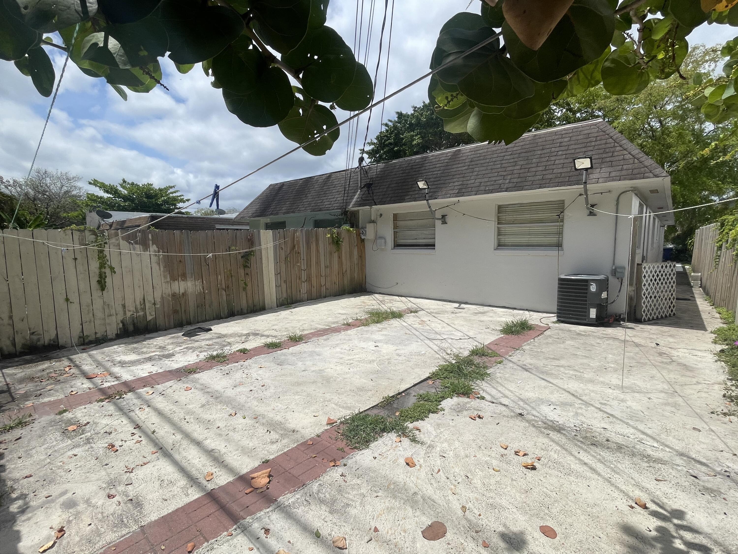 1316 NW 8TH Avenue A, Fort Lauderdale, FL 33311, Fort Lauderdale - Photo 5