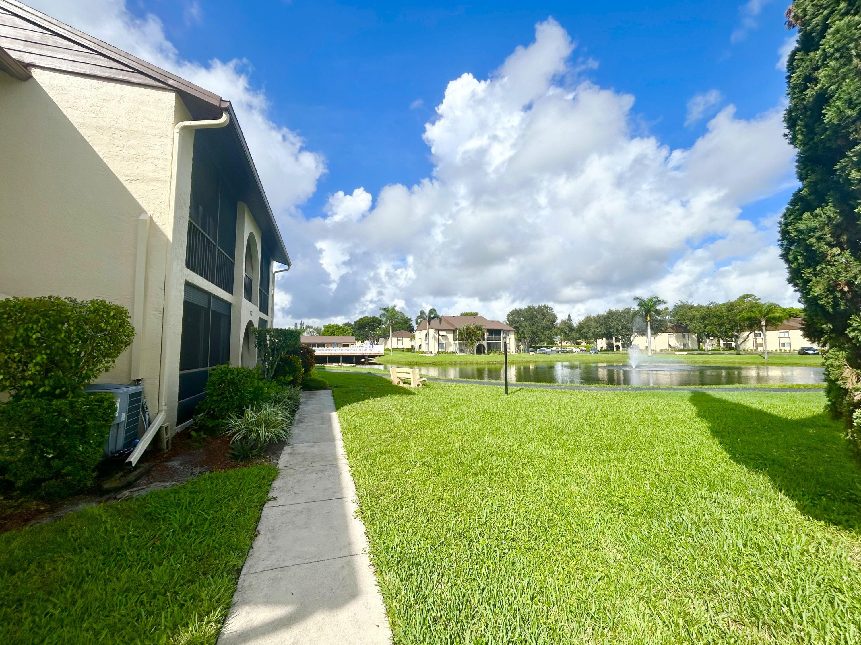 132 Lake Pine Circle B-2, Greenacres, FL 33463, Greenacres - Photo 3