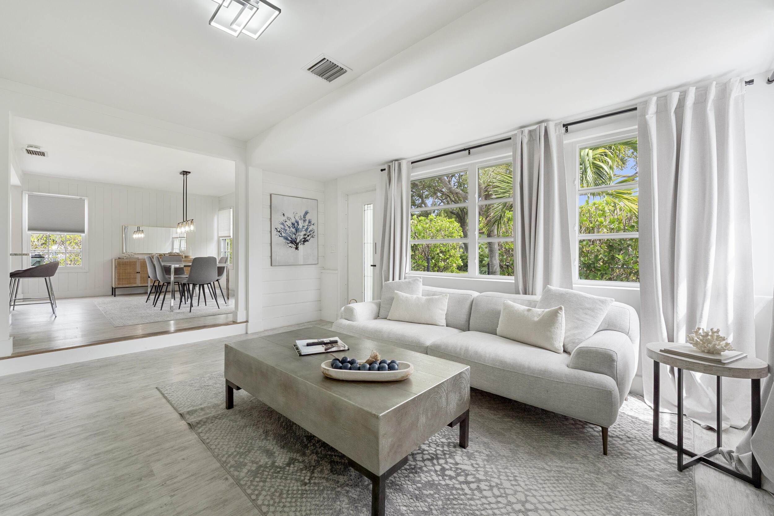313 N 16TH Avenue N, Lake Worth Beach, FL 33460, Lake Worth Beach