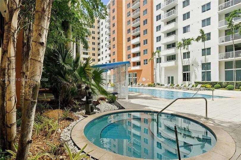 2775 NE 187th Street 325, Miami, FL 33180, Miami - Photo 2