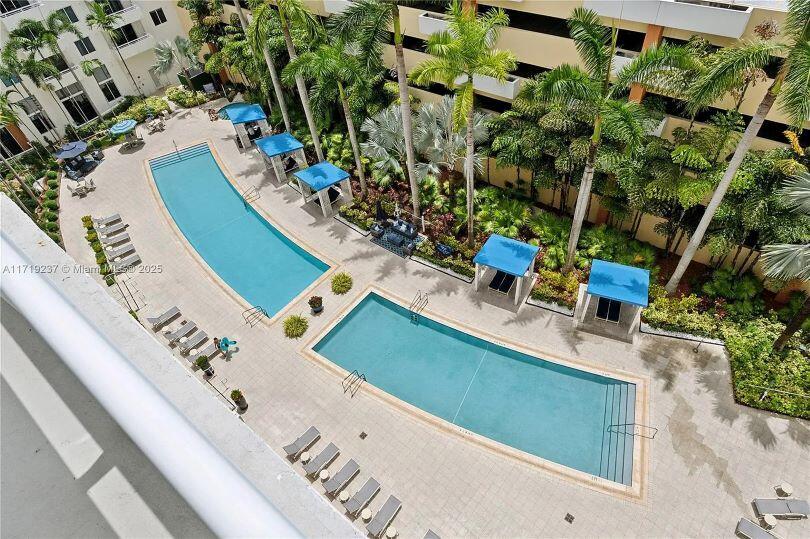 2775 NE 187th Street 325, Miami, FL 33180, Miami - Photo 3