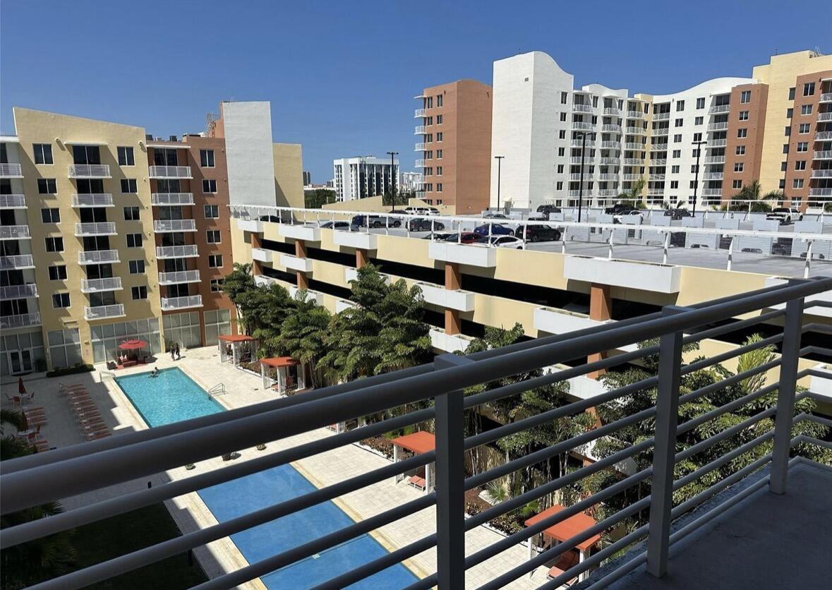 2775 NE 187th Street 325, Miami, FL 33180, Miami