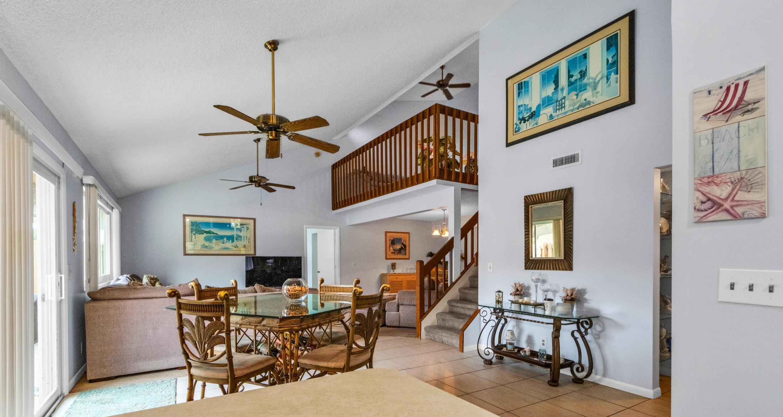 111 Maplecrest Circle, Jupiter, FL 33458, Jupiter - Photo 2