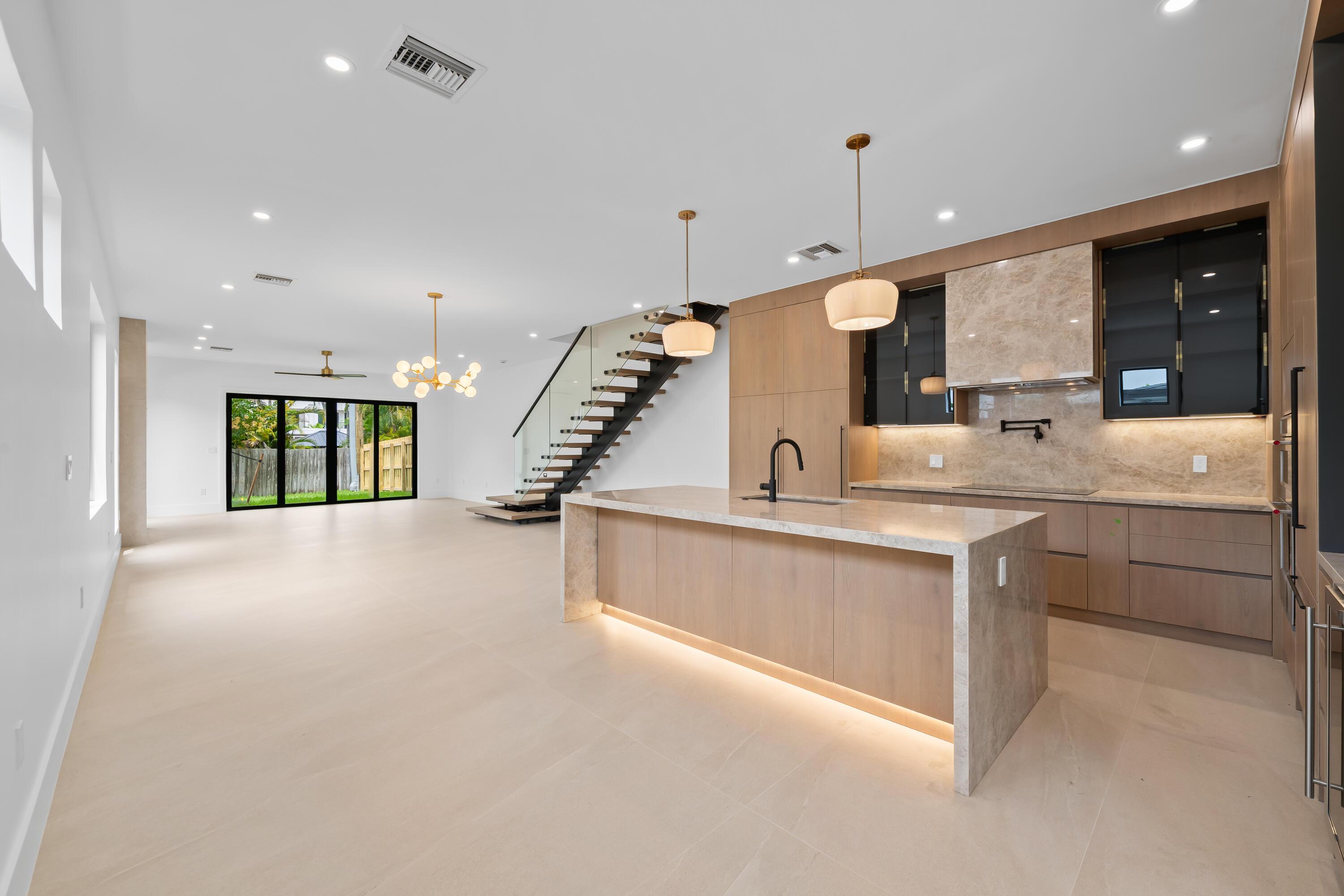 1131 NE 12th Avenue, Fort Lauderdale, FL 33304, Fort Lauderdale - Photo 5
