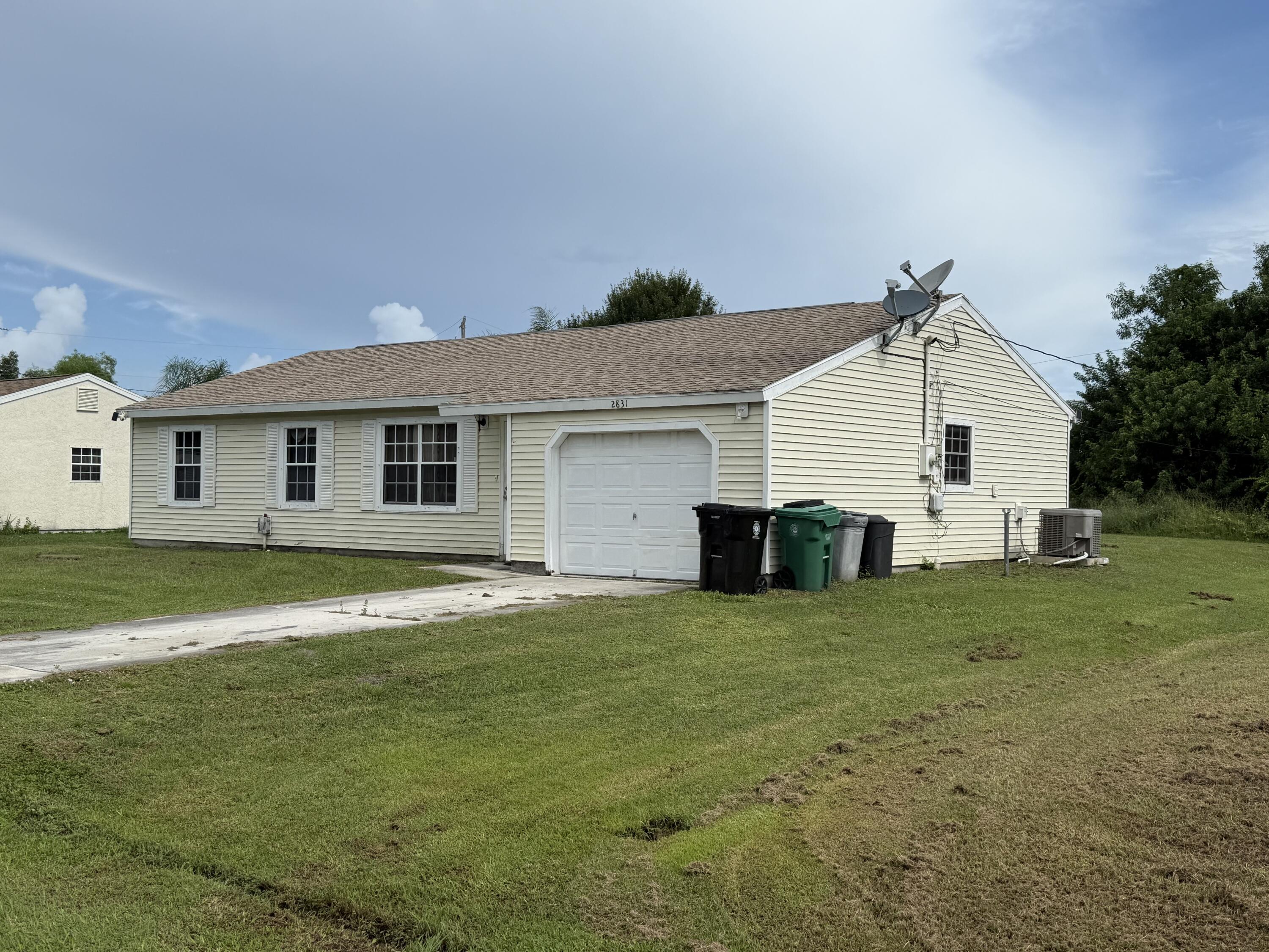 2831 SE LEIGH Avenue, Port St. Lucie, FL 34952, Port St. Lucie - Photo 2