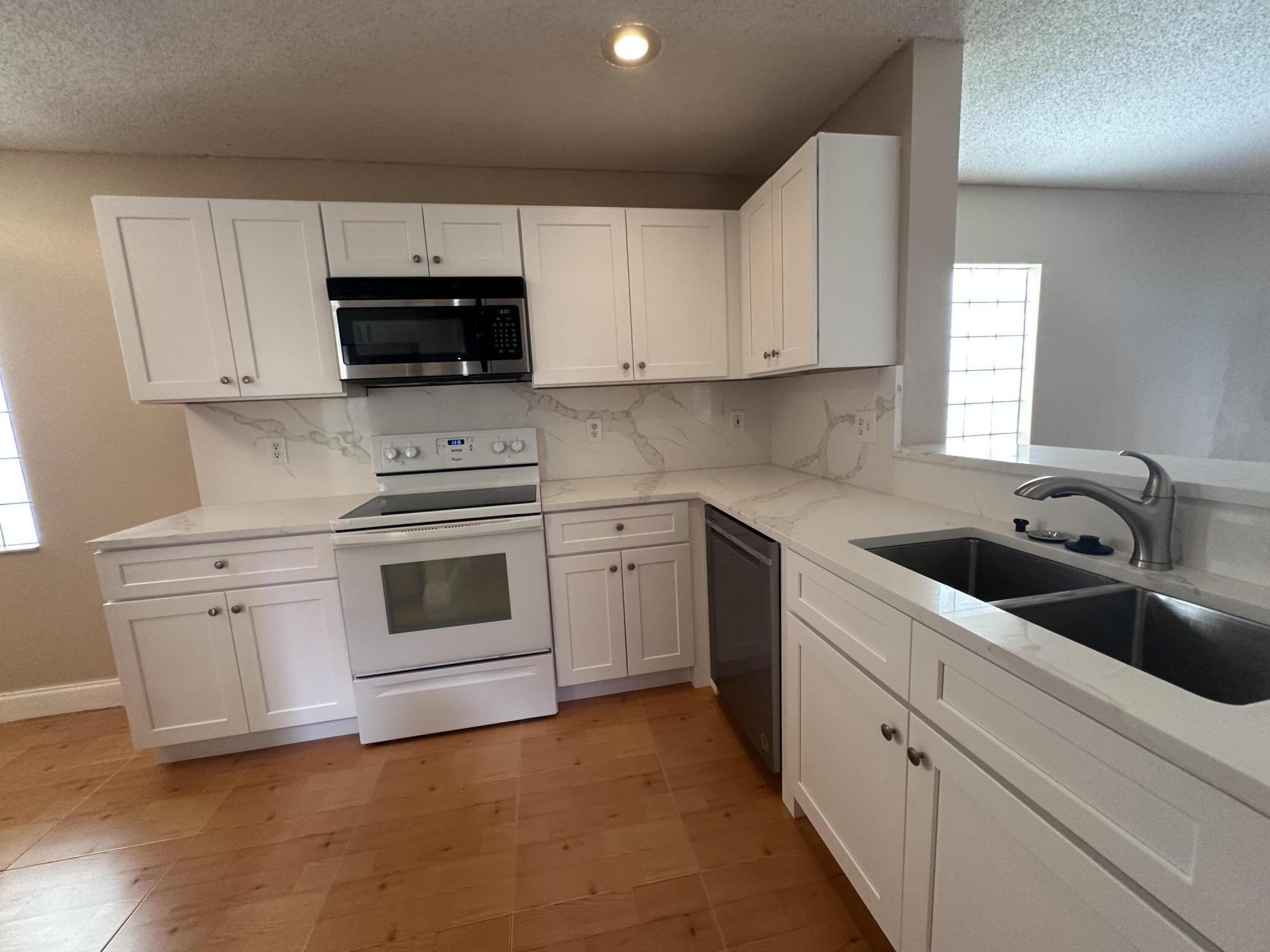 9761 NW 2nd Street, Coral Springs, FL 33071, Coral Springs - Photo 3