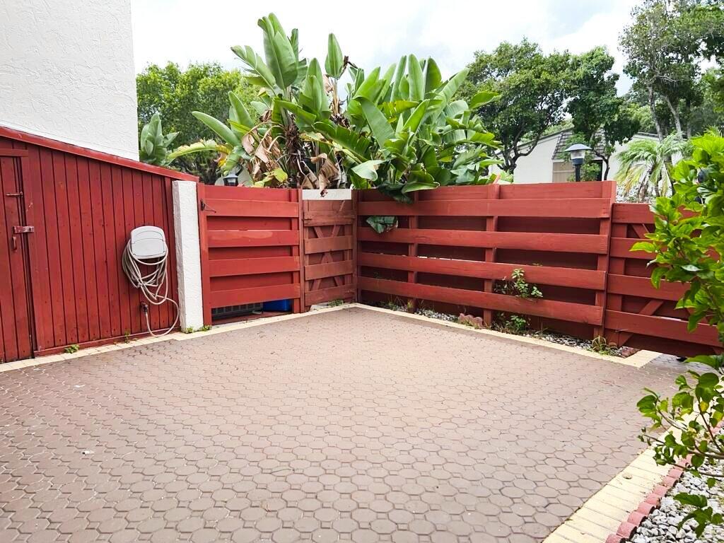 3094 BERMWOOD Lane 237, Hollywood, FL 33021, Hollywood - Photo 2