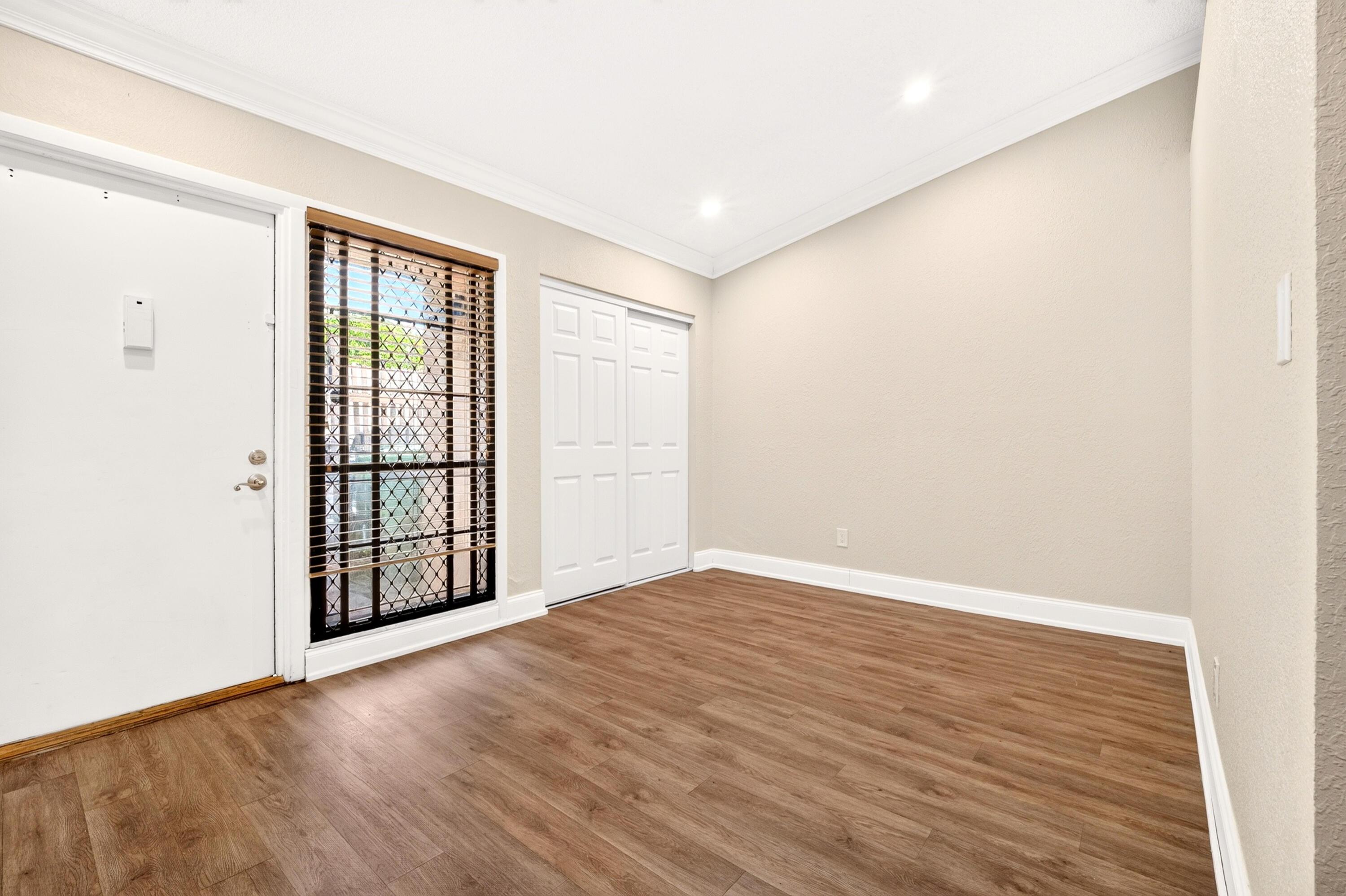 921 NW 122ND Terrace, Pembroke Pines, FL 33026, Pembroke Pines - Photo 4