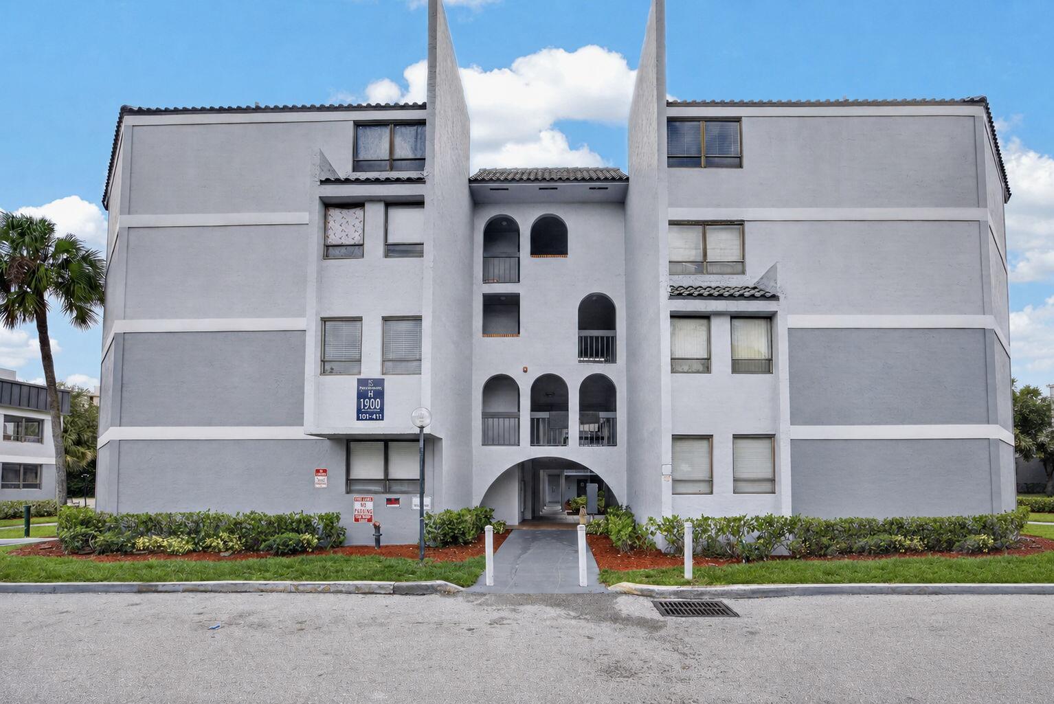 1900 N CONGRESS Avenue 201, West Palm Beach, FL 33401, West Palm Beach