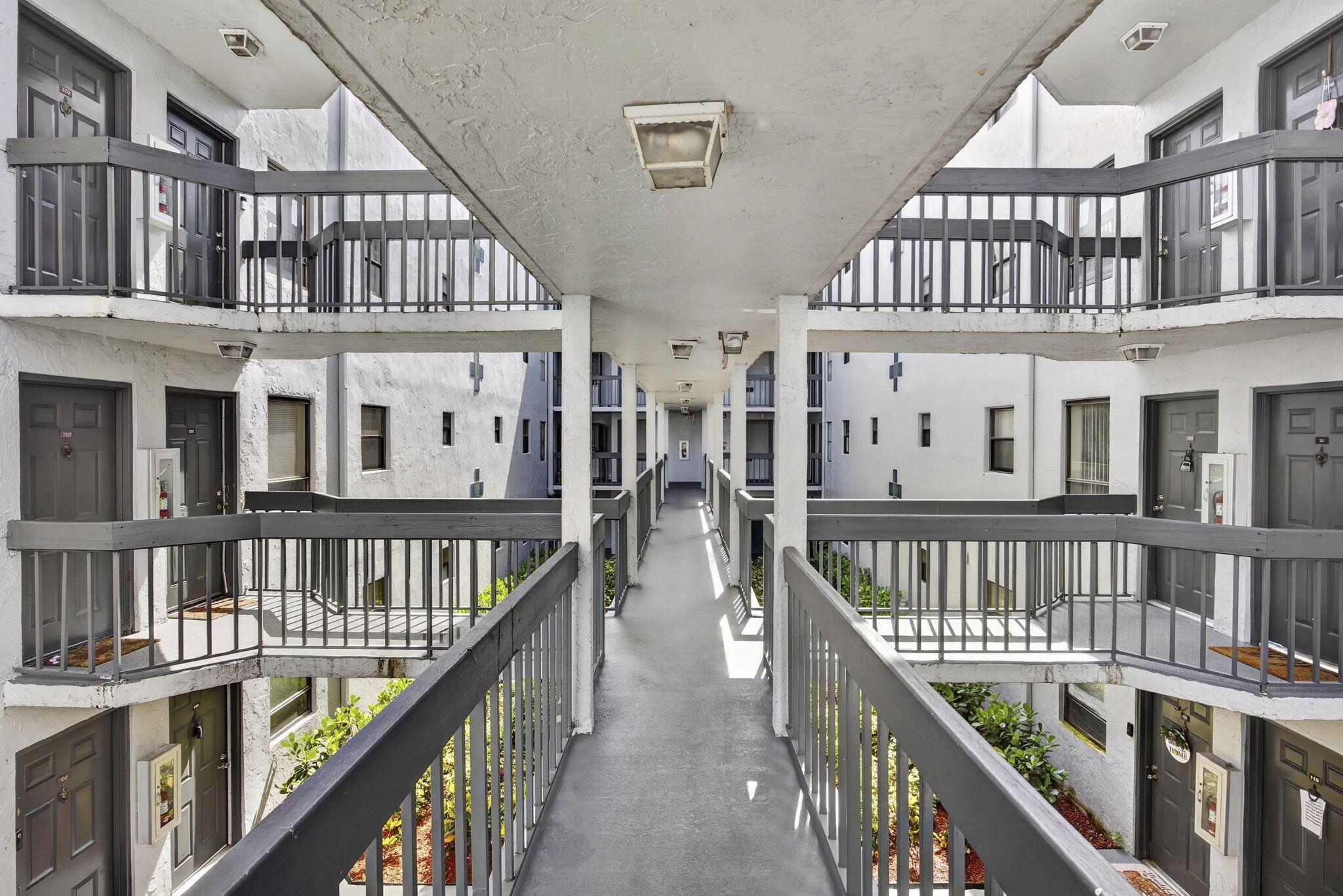 1900 N CONGRESS Avenue 201, West Palm Beach, FL 33401, West Palm Beach - Photo 2