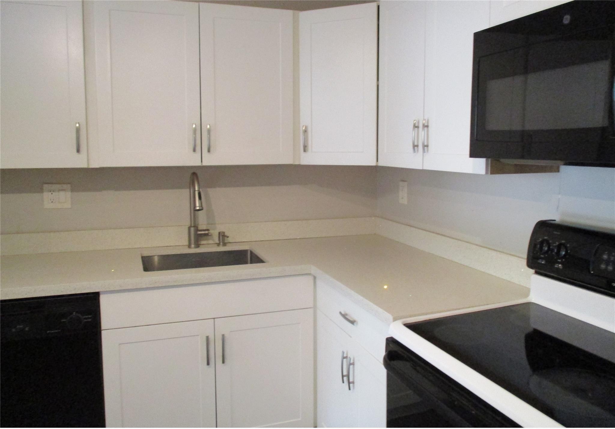 2731 TAFT Street 201, Hollywood, FL 33020, Hollywood