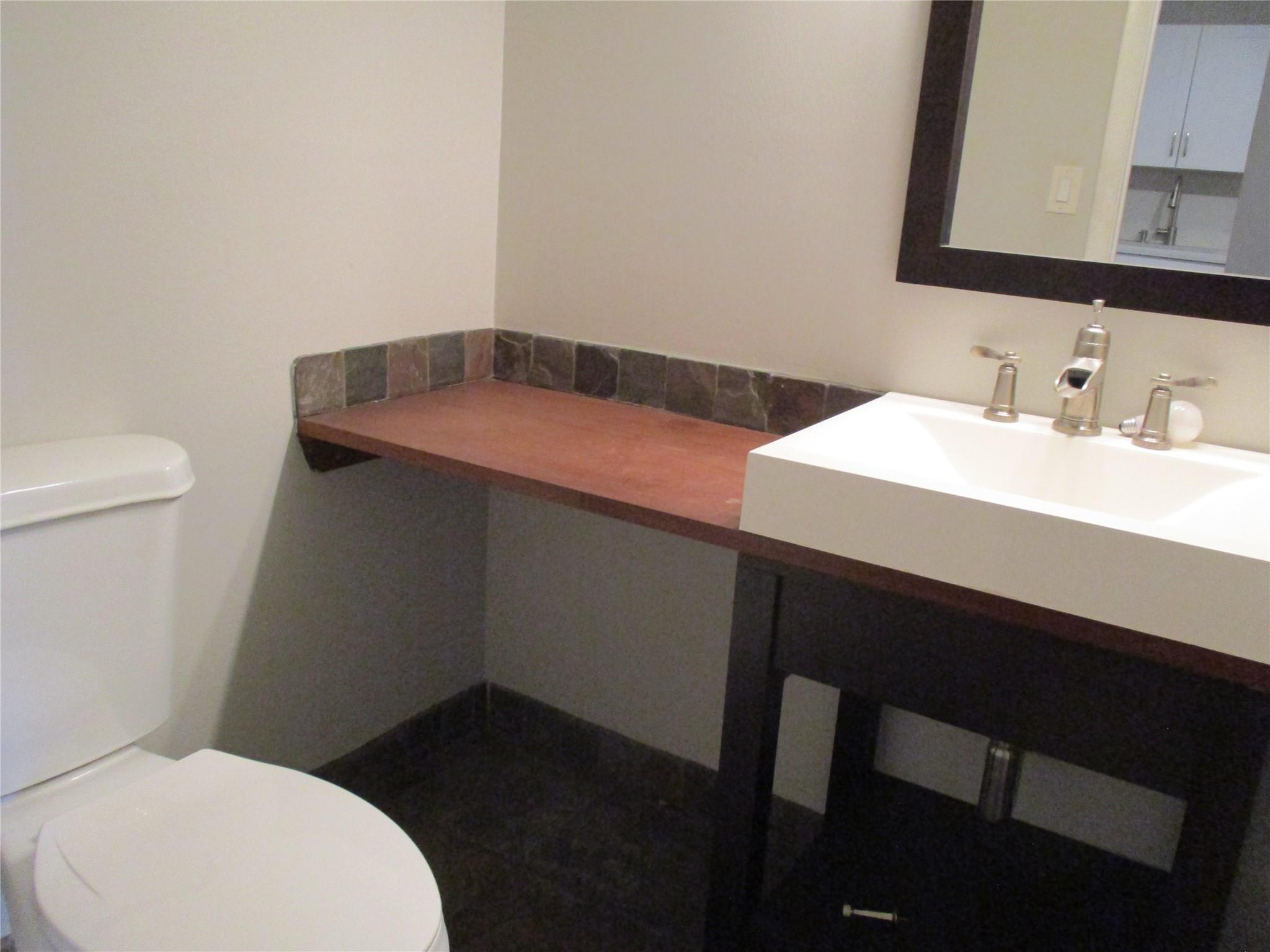 2731 TAFT Street 201, Hollywood, FL 33020, Hollywood - Photo 4