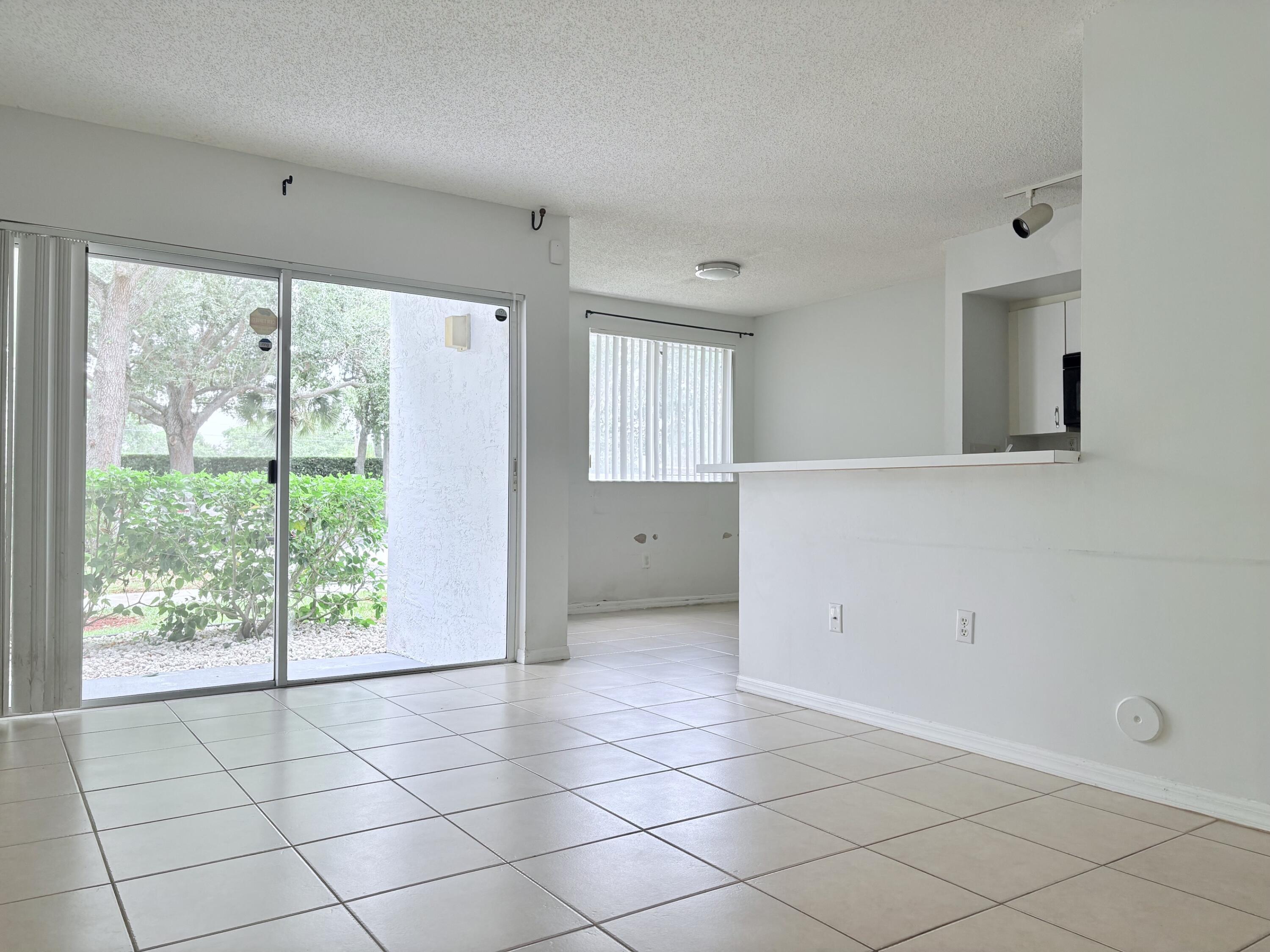 2640 S University Drive S 127, Davie, FL 33328, Davie - Photo 4