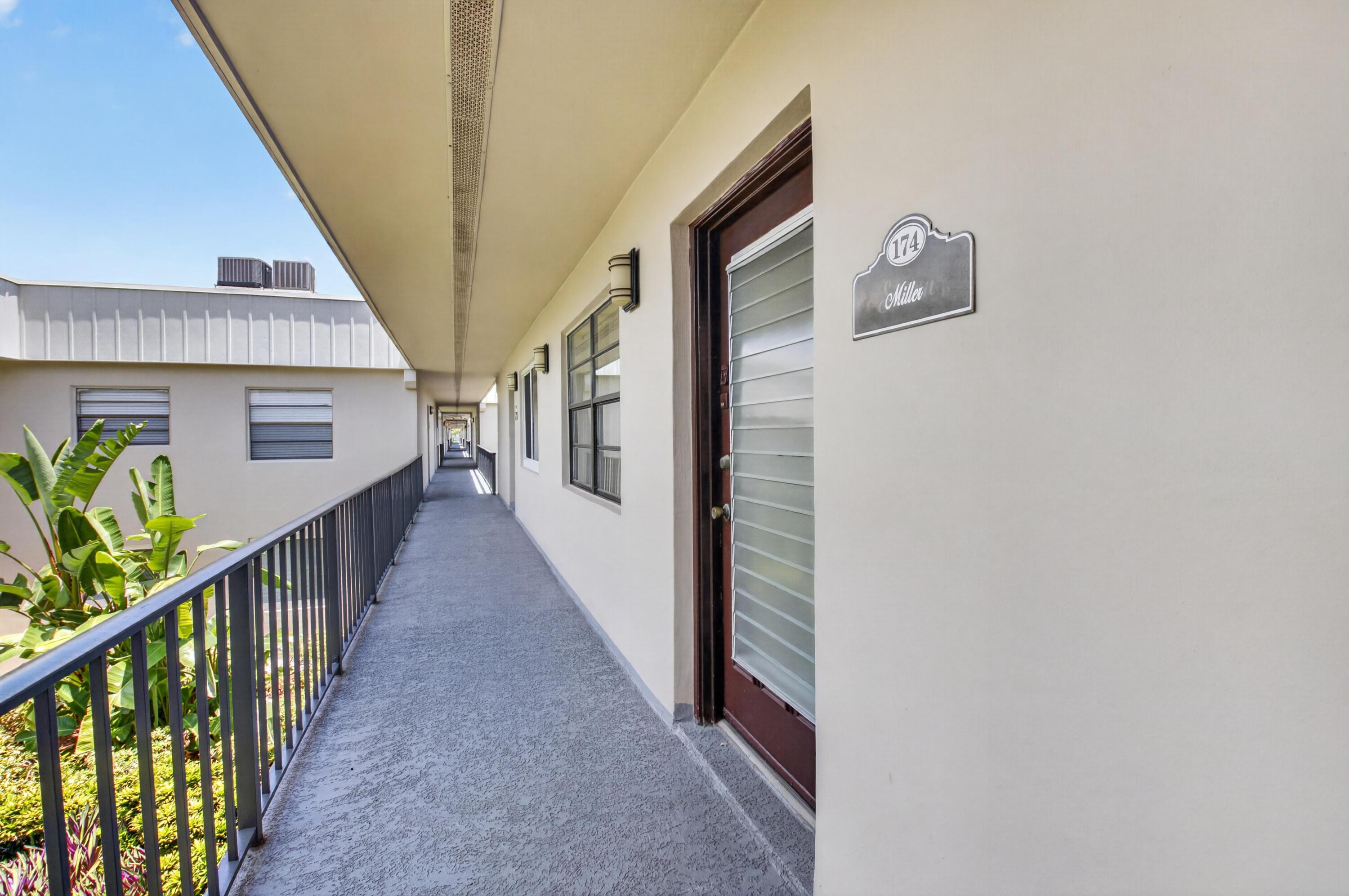 174 CAPRI D 174, Delray Beach, FL 33484, Delray Beach - Photo 4